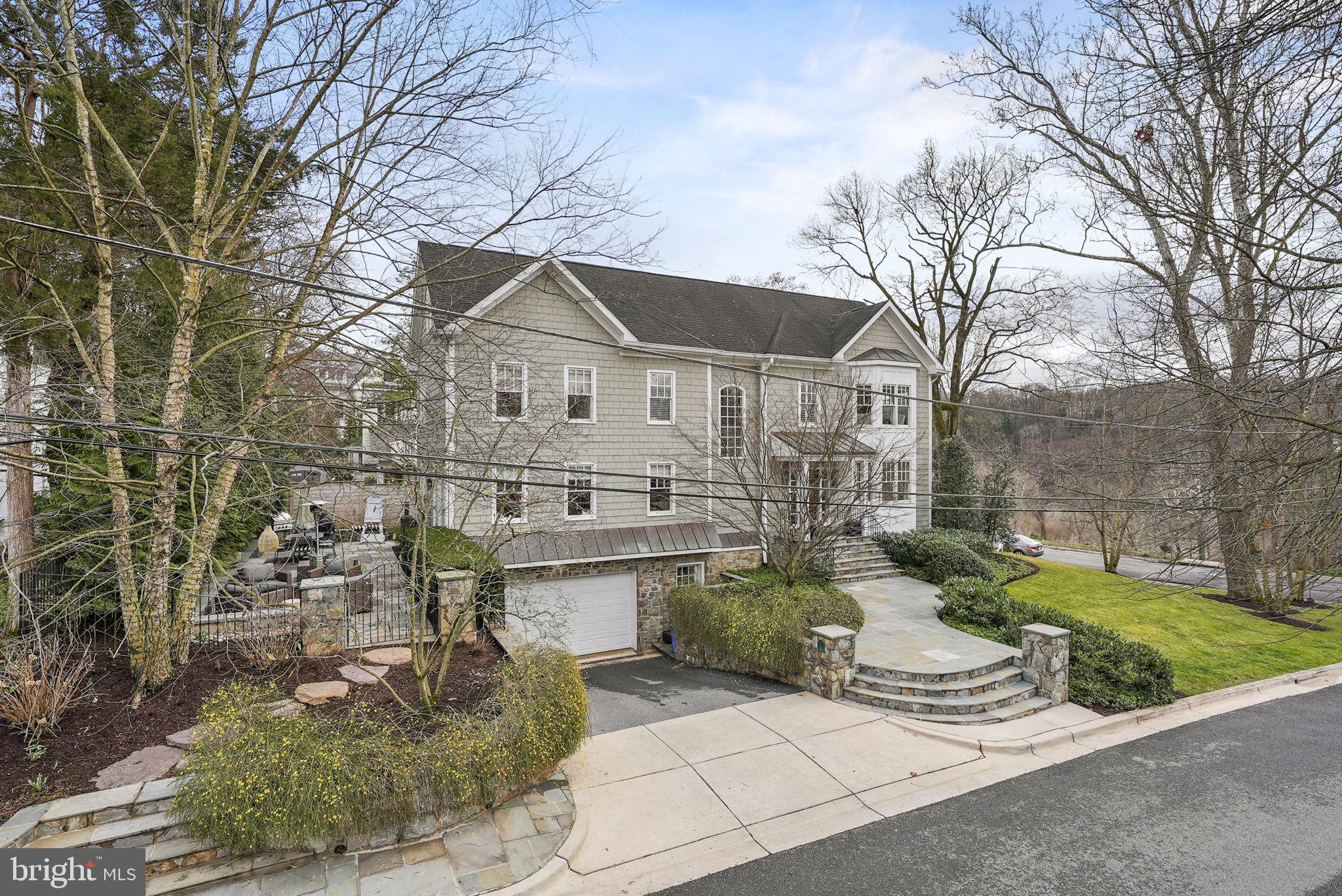 BROOKMONT - Residential