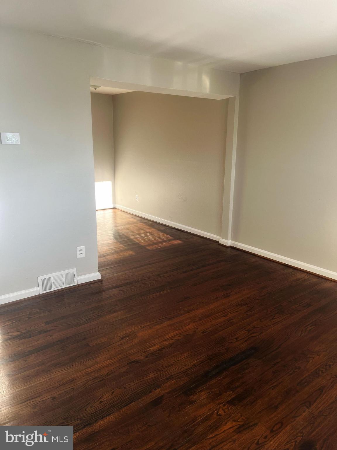 IVERSON VILLAGE CONDO - Residential Lease