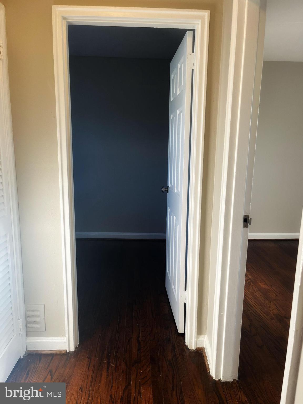 IVERSON VILLAGE CONDO - Residential Lease