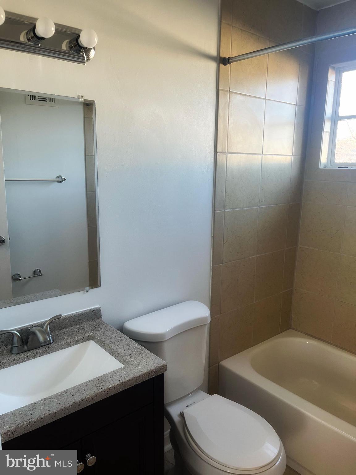 IVERSON VILLAGE CONDO - Residential Lease