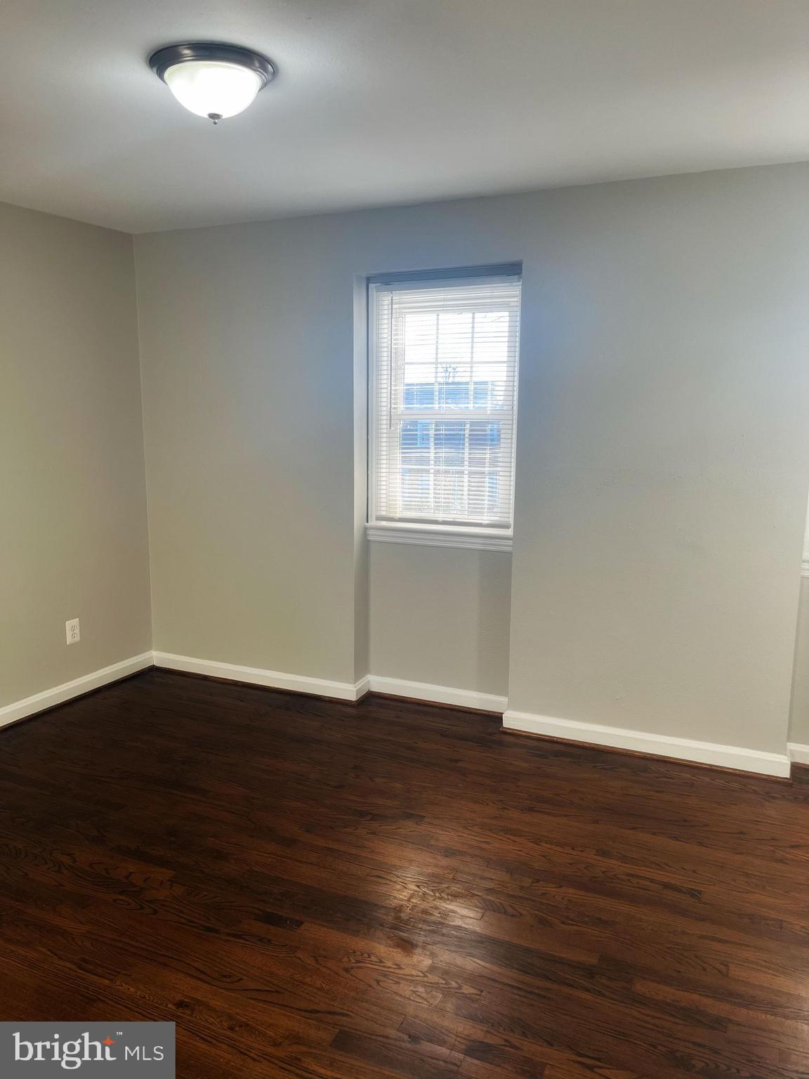 IVERSON VILLAGE CONDO - Residential Lease