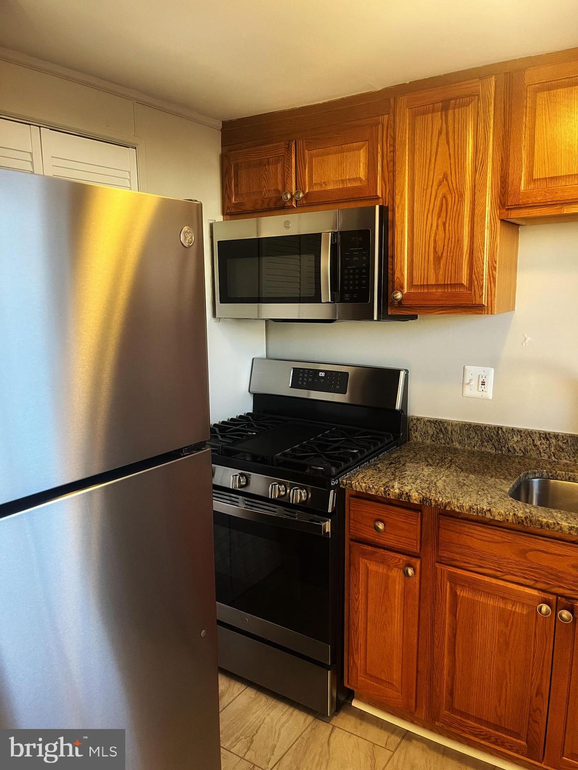 IVERSON VILLAGE CONDO - Residential Lease