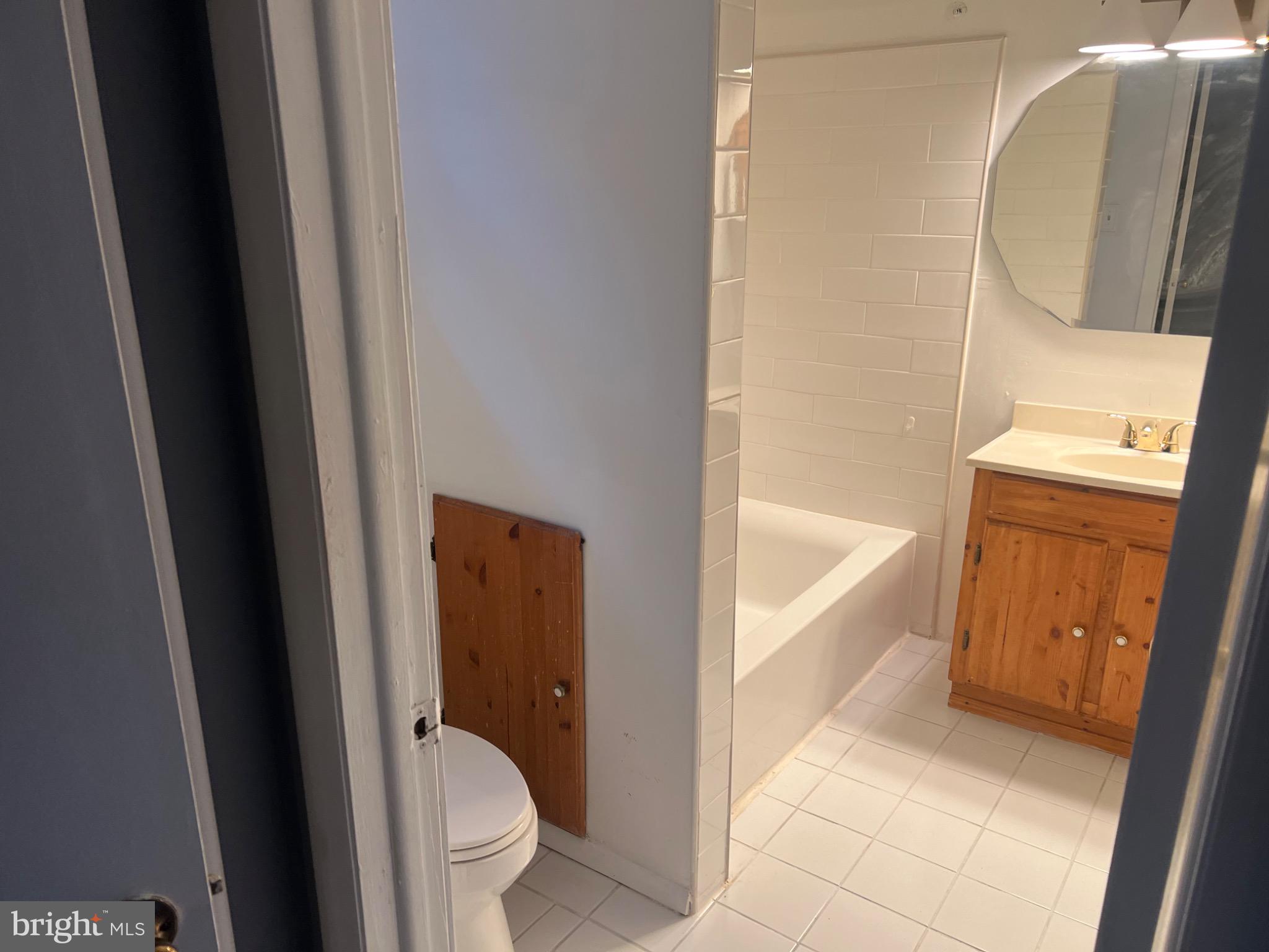 FLORENCE TOLLGATE PLACE 13-4