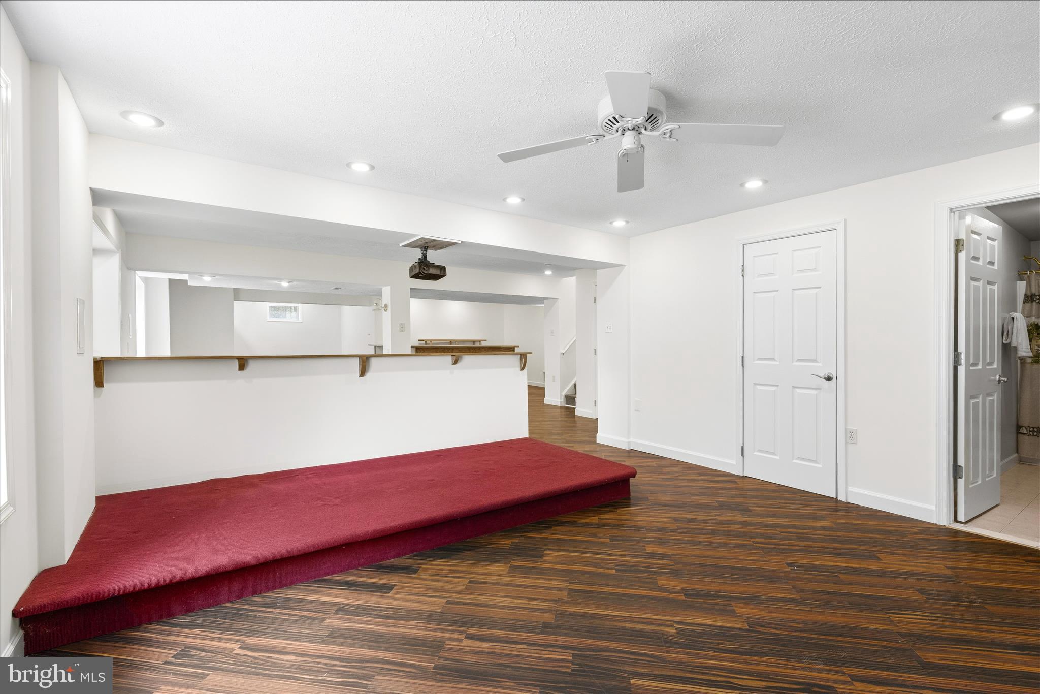 HOLBROOK HEIGHTS - Residential