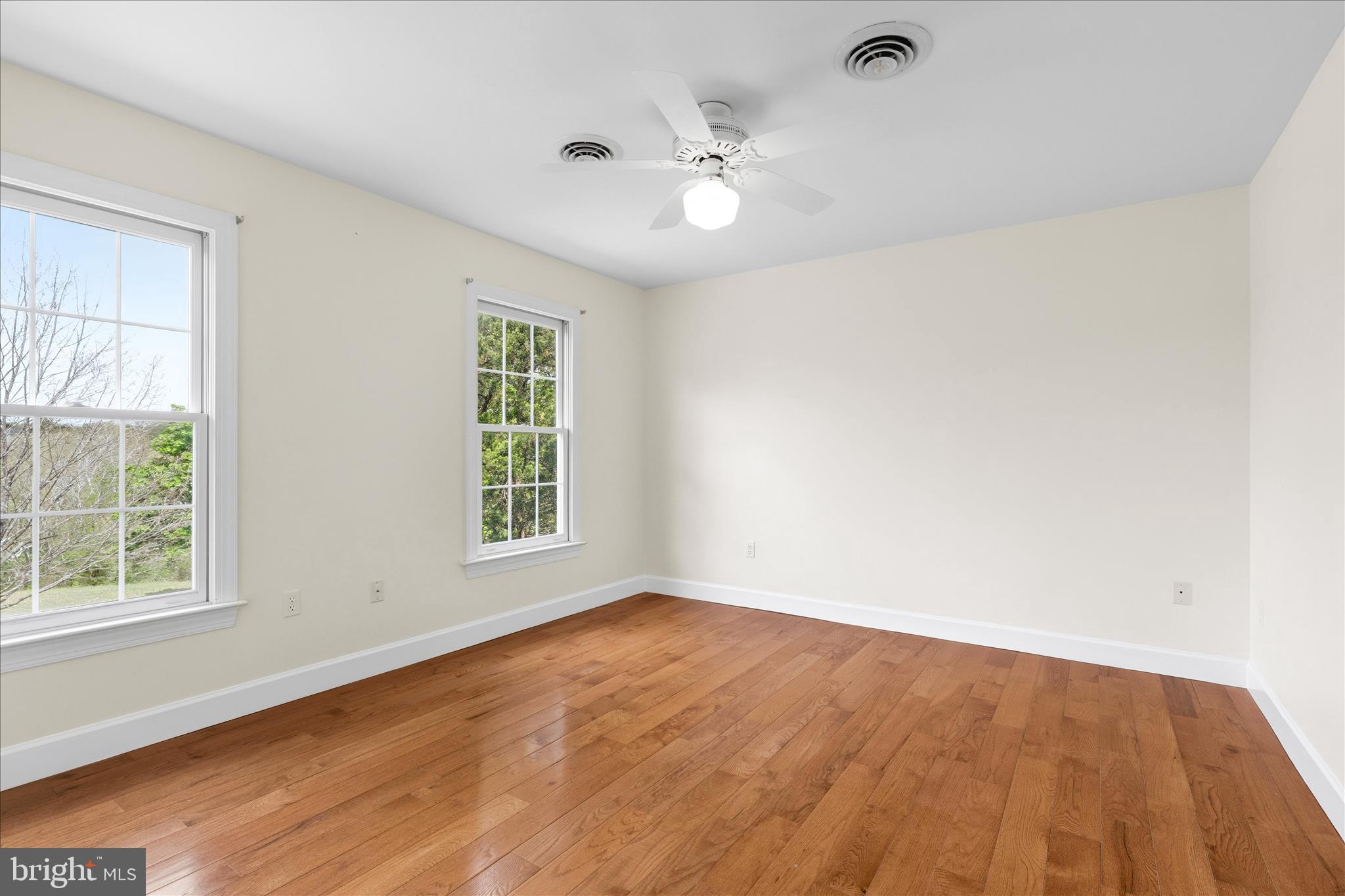 HOLBROOK HEIGHTS - Residential