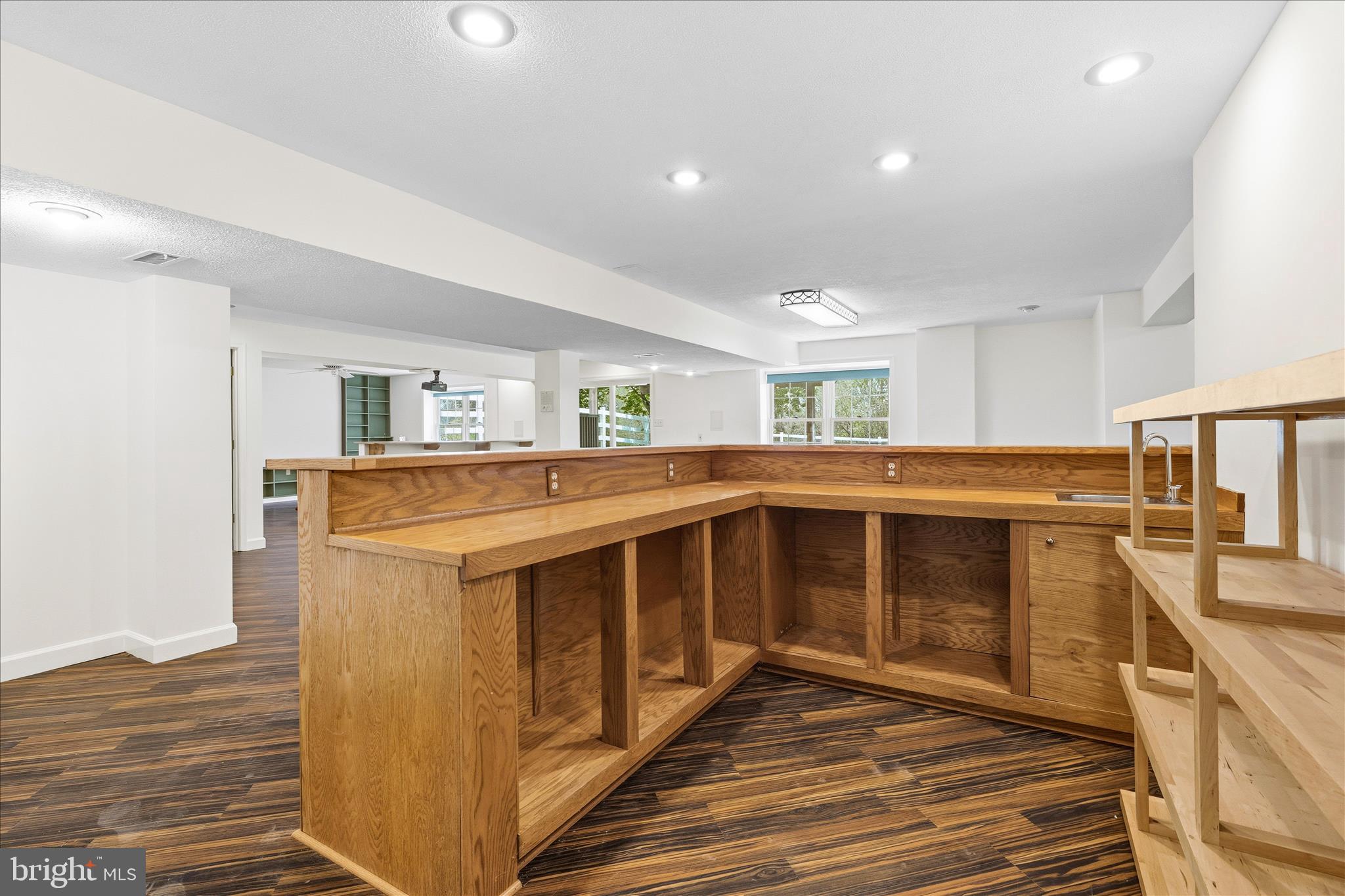 HOLBROOK HEIGHTS - Residential