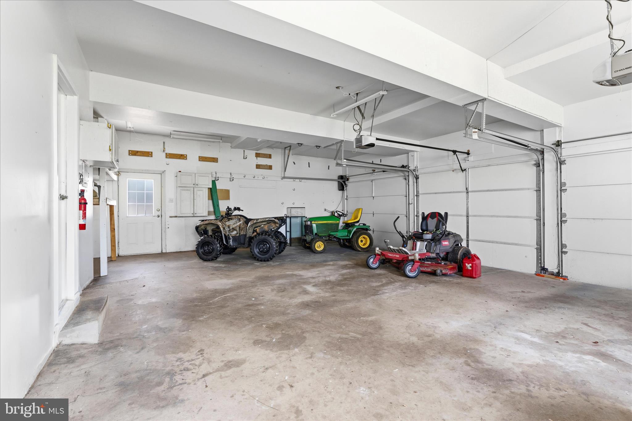 HOLBROOK HEIGHTS - Residential