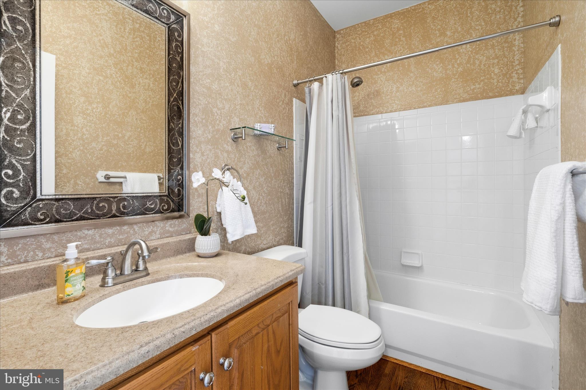 HOLBROOK HEIGHTS - Residential