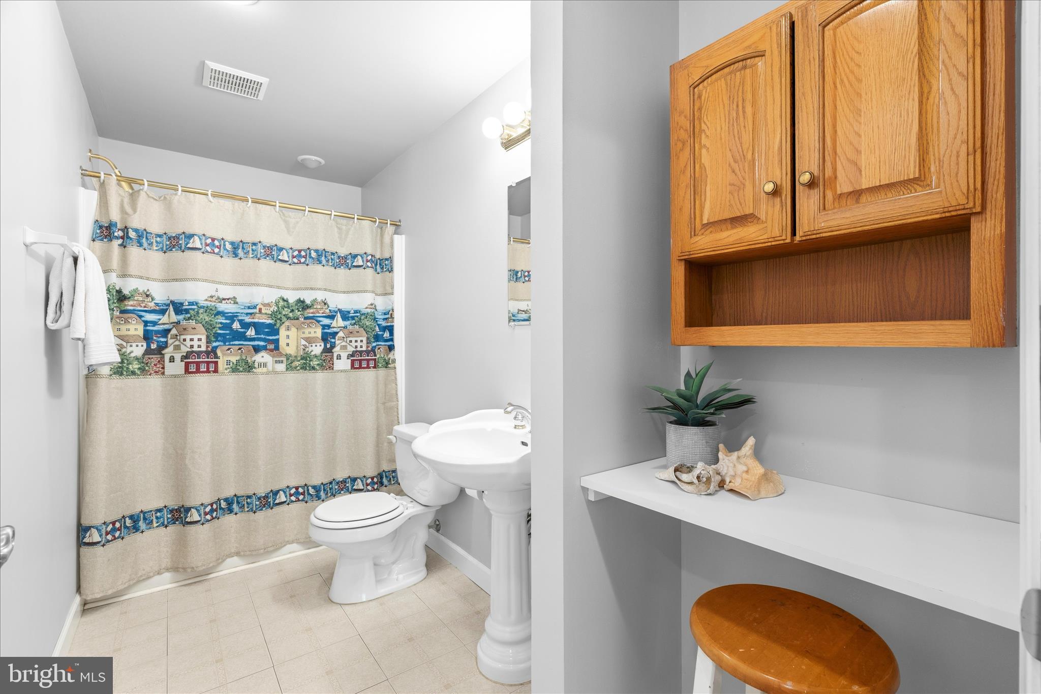 HOLBROOK HEIGHTS - Residential