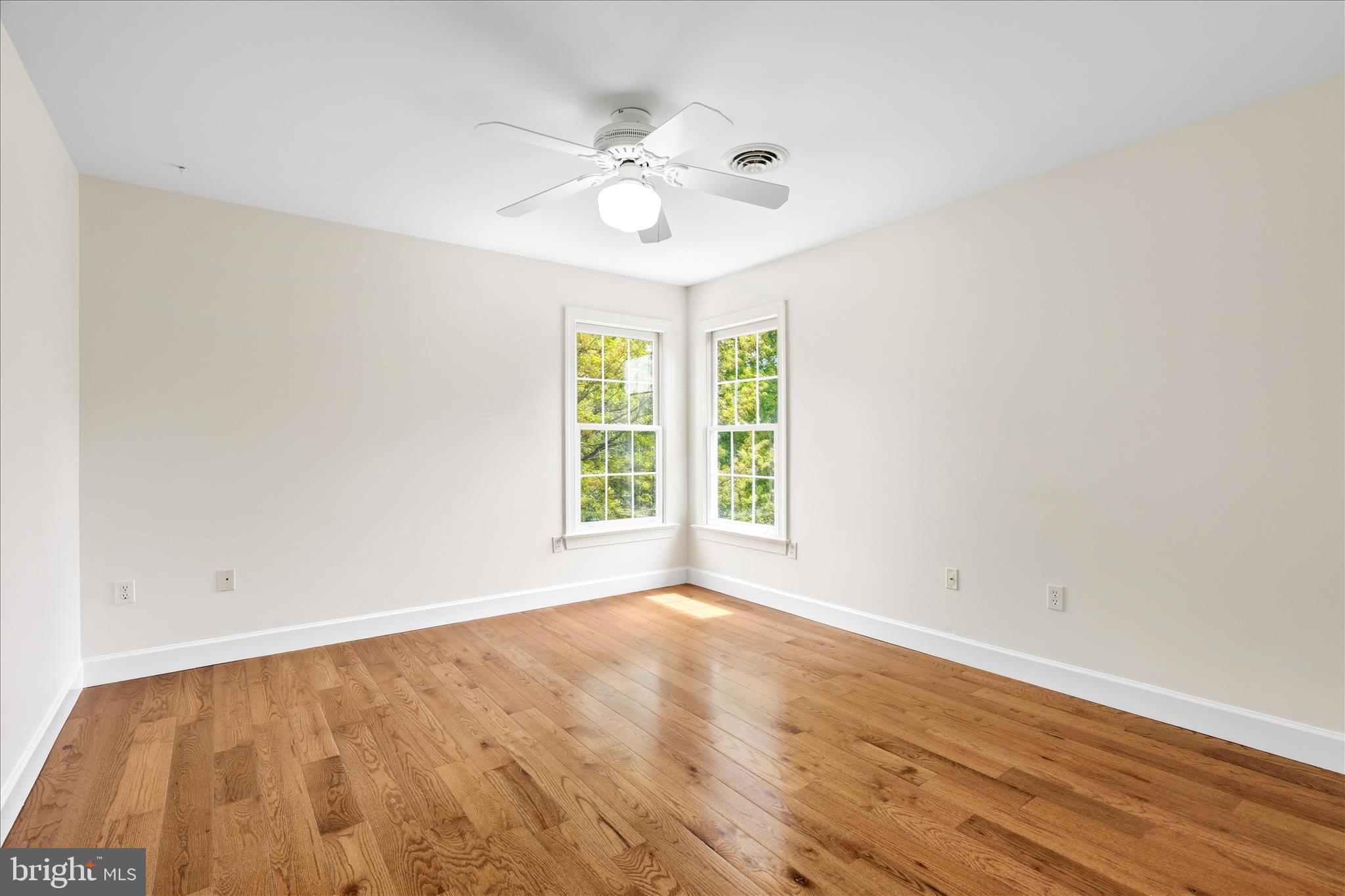 HOLBROOK HEIGHTS - Residential