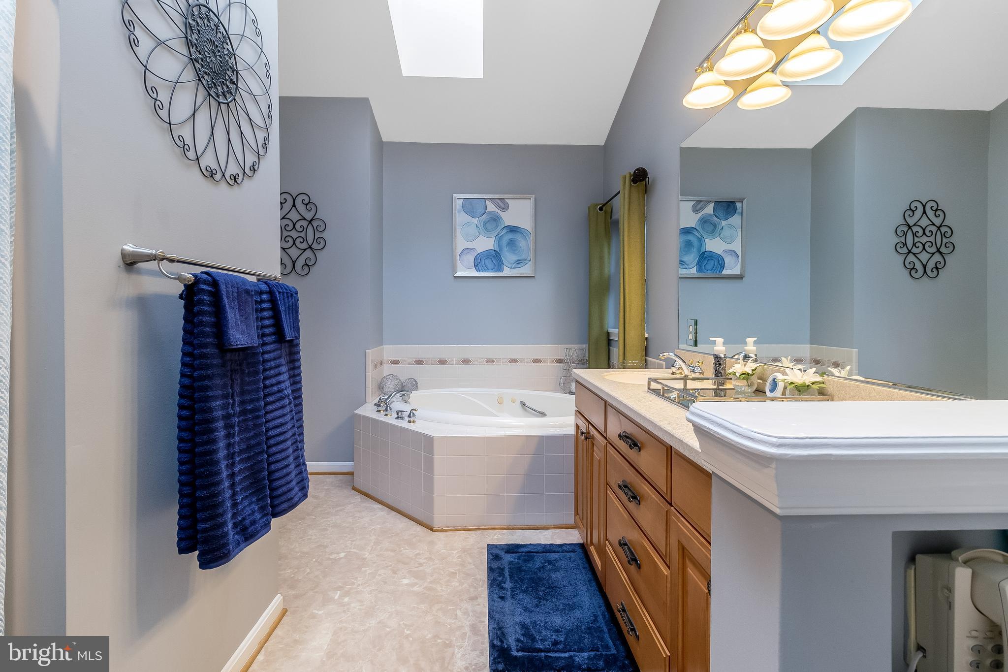 KINGS CONTRIVANCE - Residential