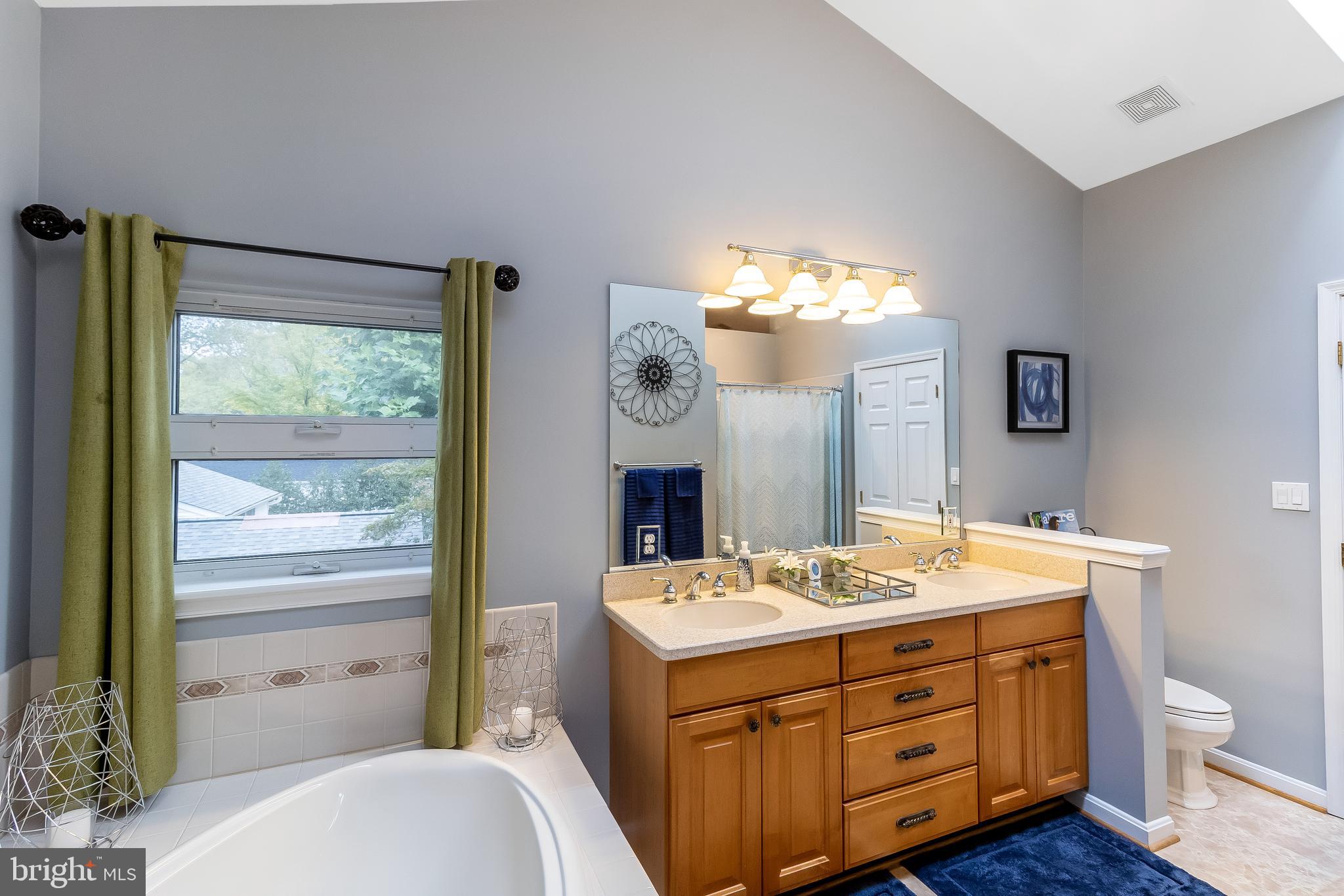 KINGS CONTRIVANCE - Residential