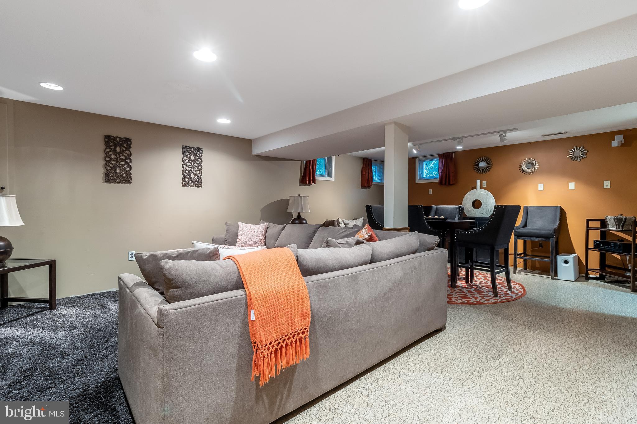 KINGS CONTRIVANCE - Residential