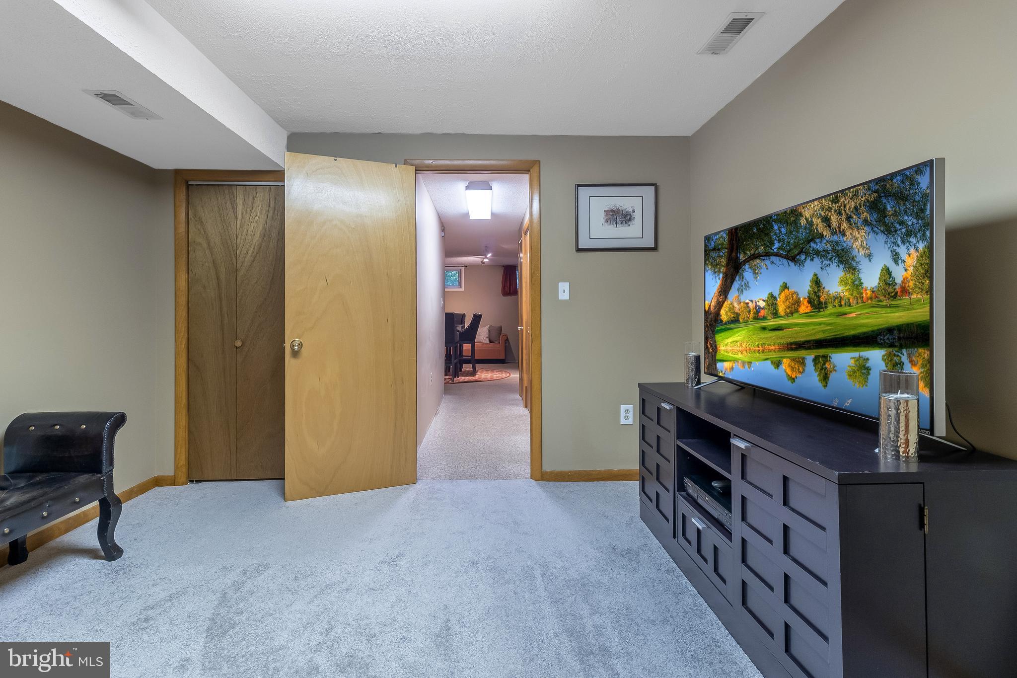 KINGS CONTRIVANCE - Residential