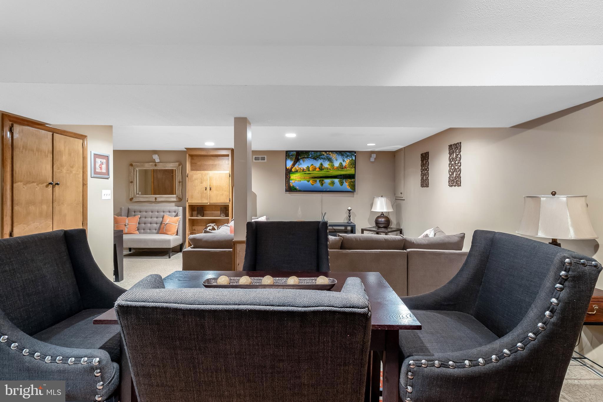 KINGS CONTRIVANCE - Residential