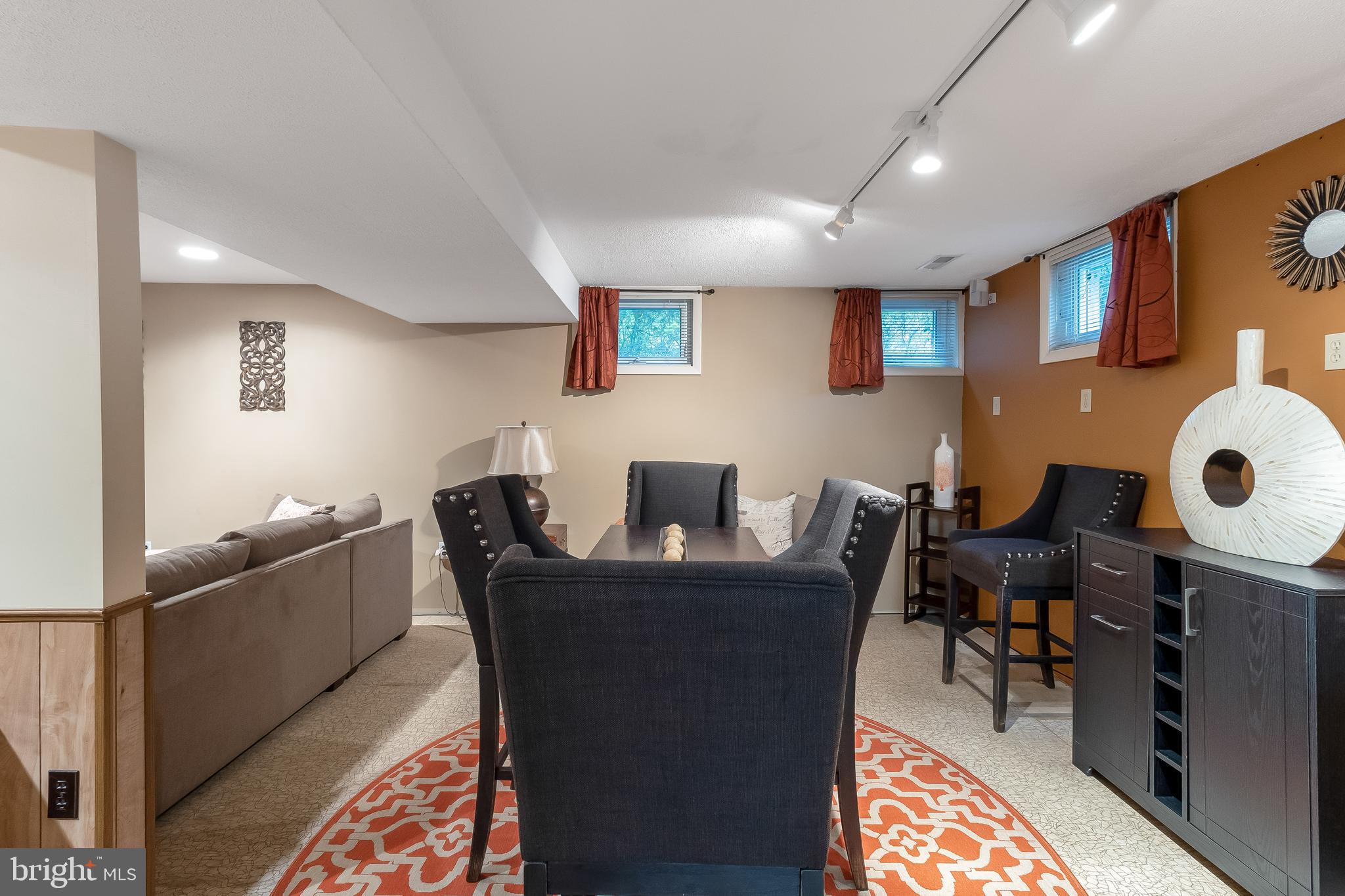 KINGS CONTRIVANCE - Residential