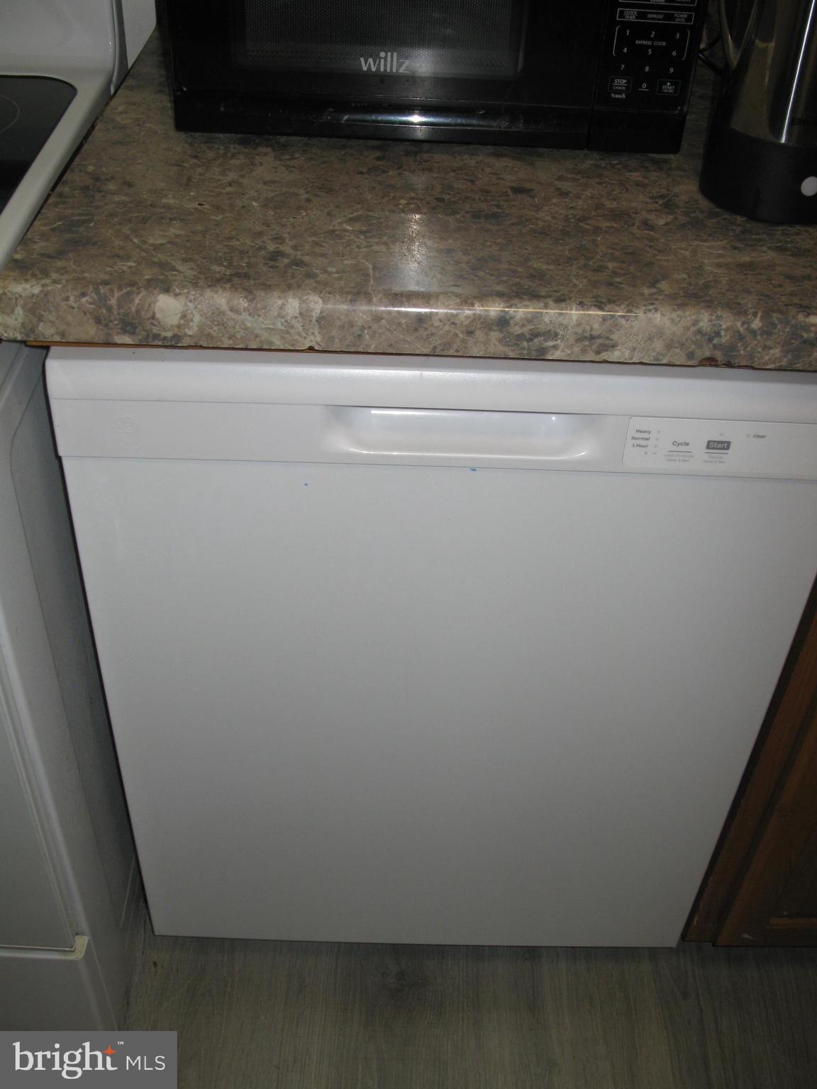 FOREST SPRING CO - Residential Lease