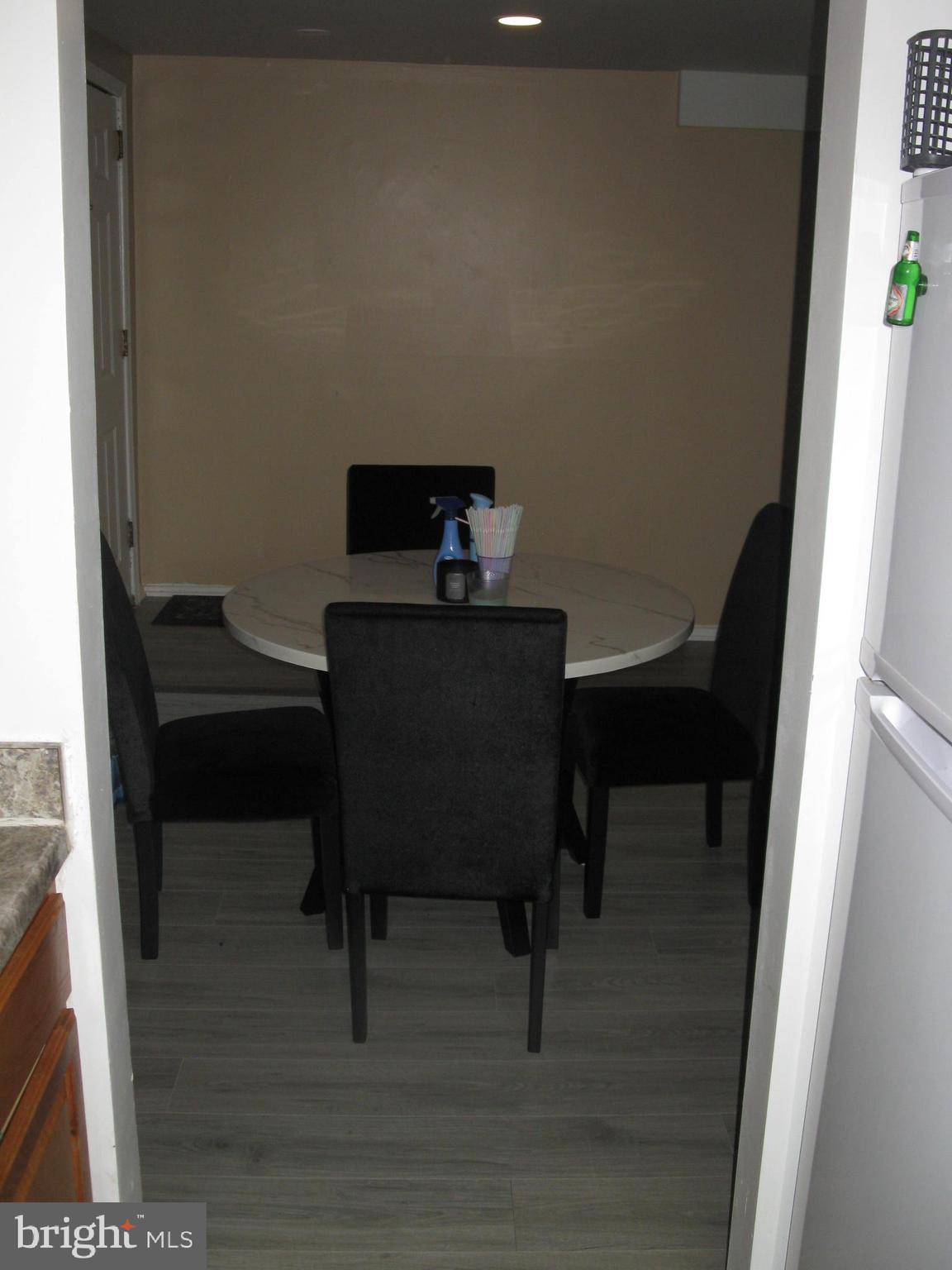 FOREST SPRING CO - Residential Lease