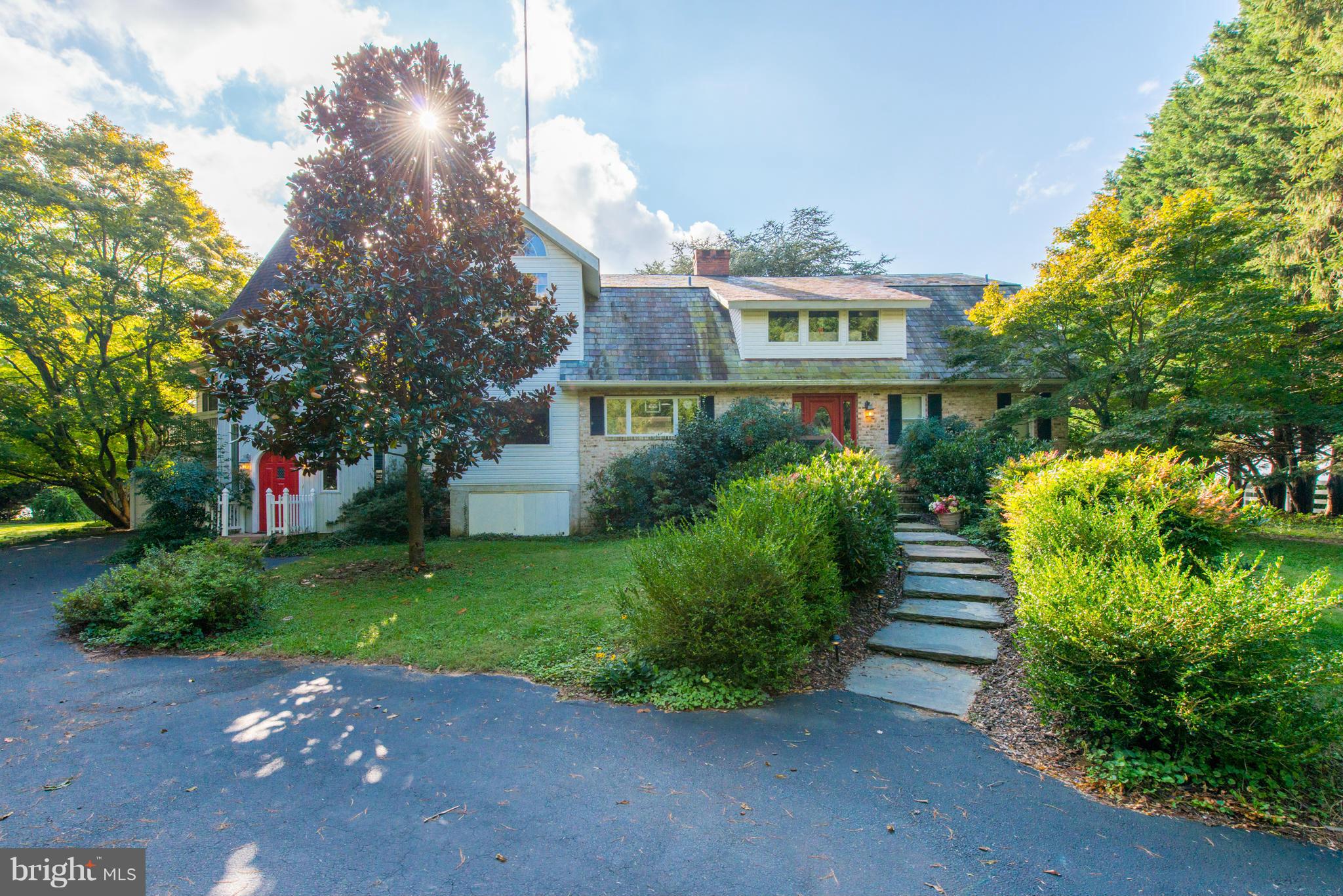 PLEASANT PLAINS - Residential