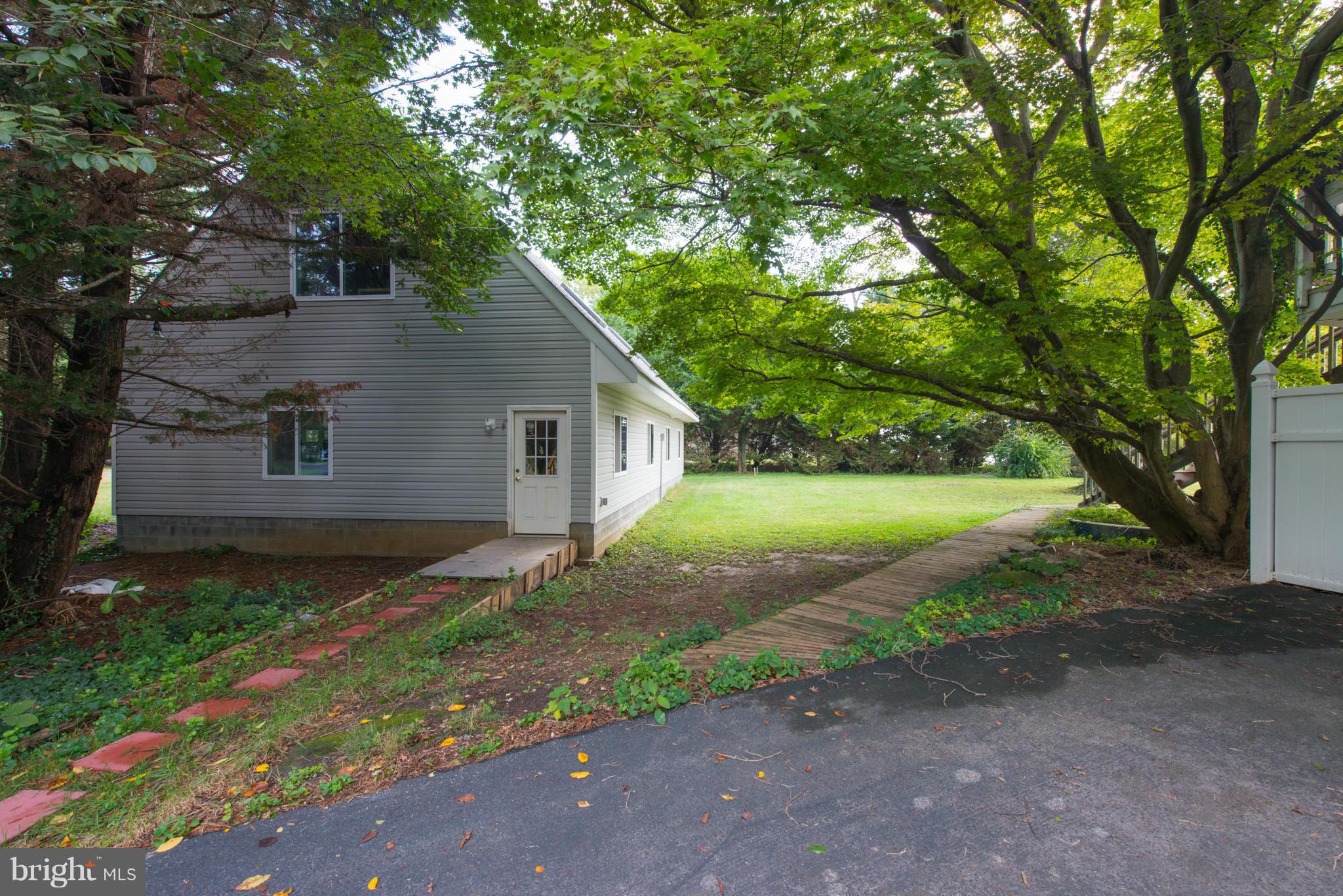 PLEASANT PLAINS - Residential