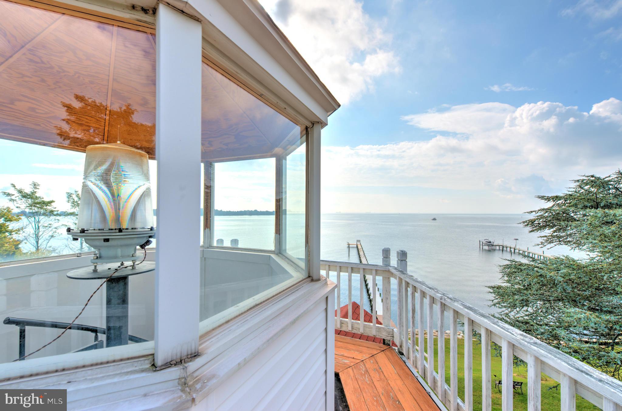 PLEASANT PLAINS - Residential