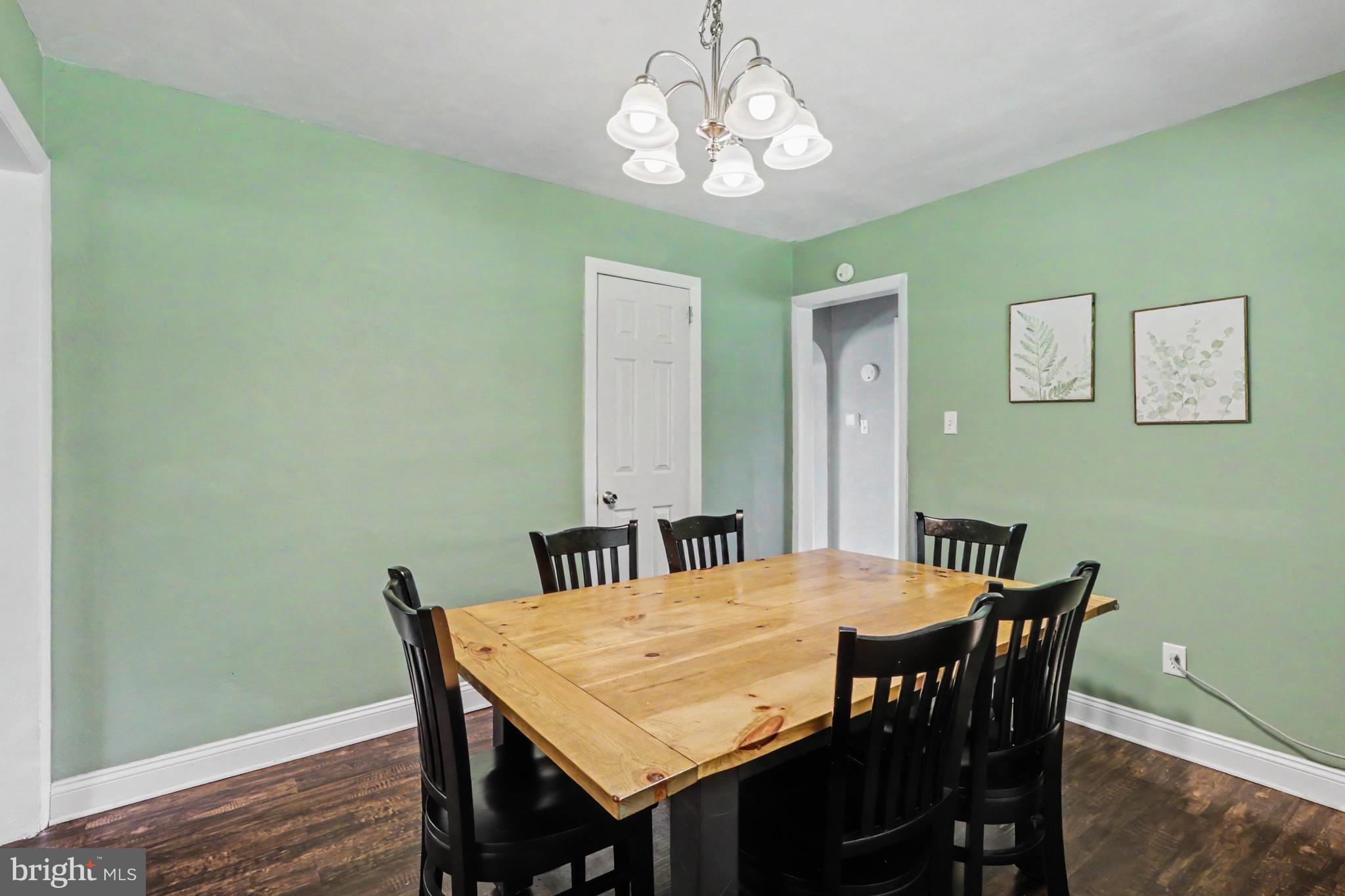 829 OLD FORGE ROAD