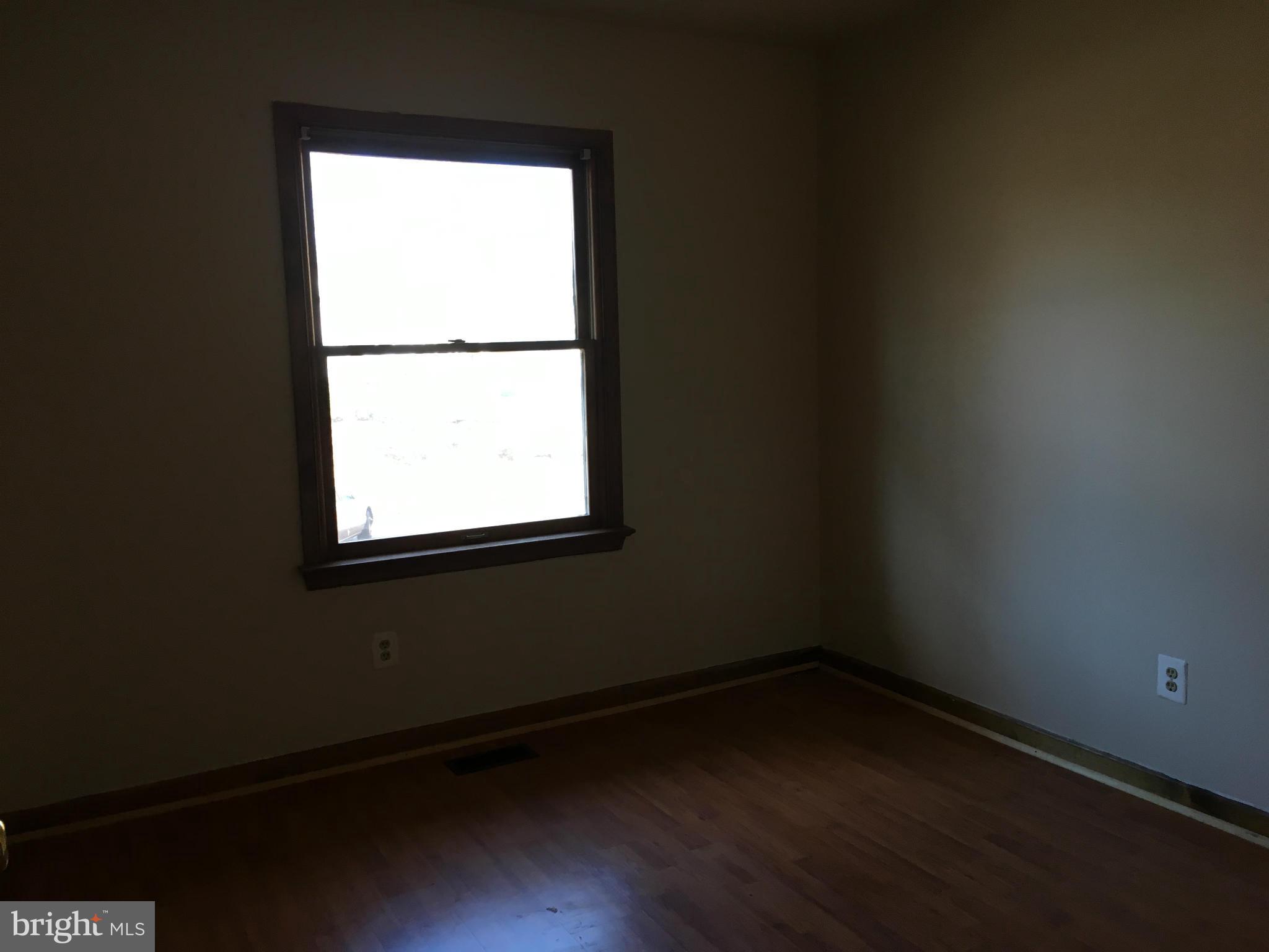 LAKE OF THE WOODS - Residential Lease