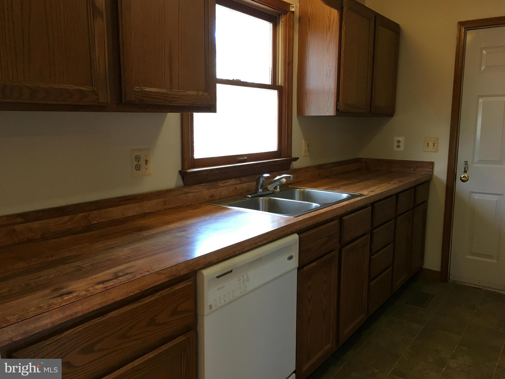 LAKE OF THE WOODS - Residential Lease