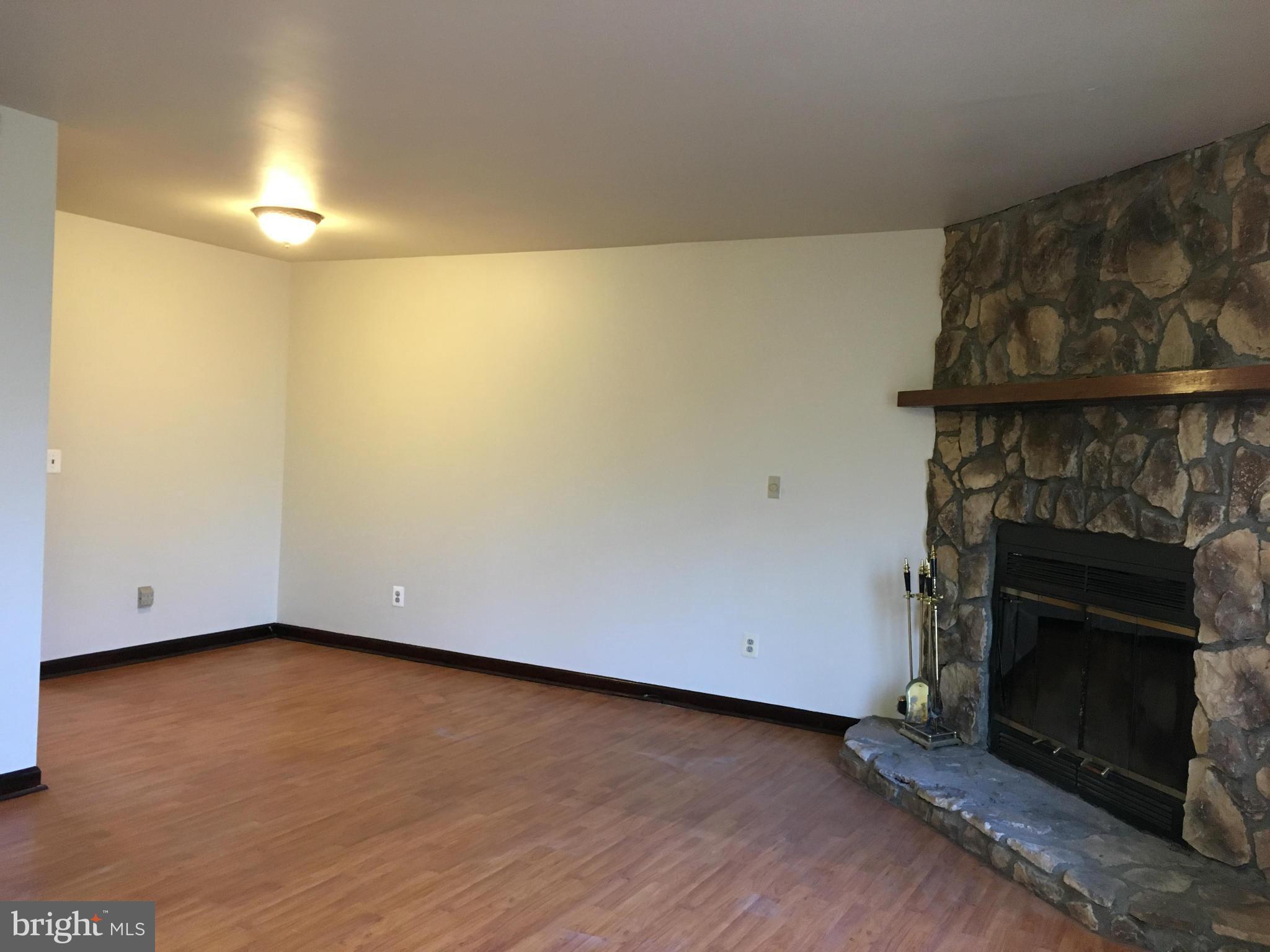 LAKE OF THE WOODS - Residential Lease