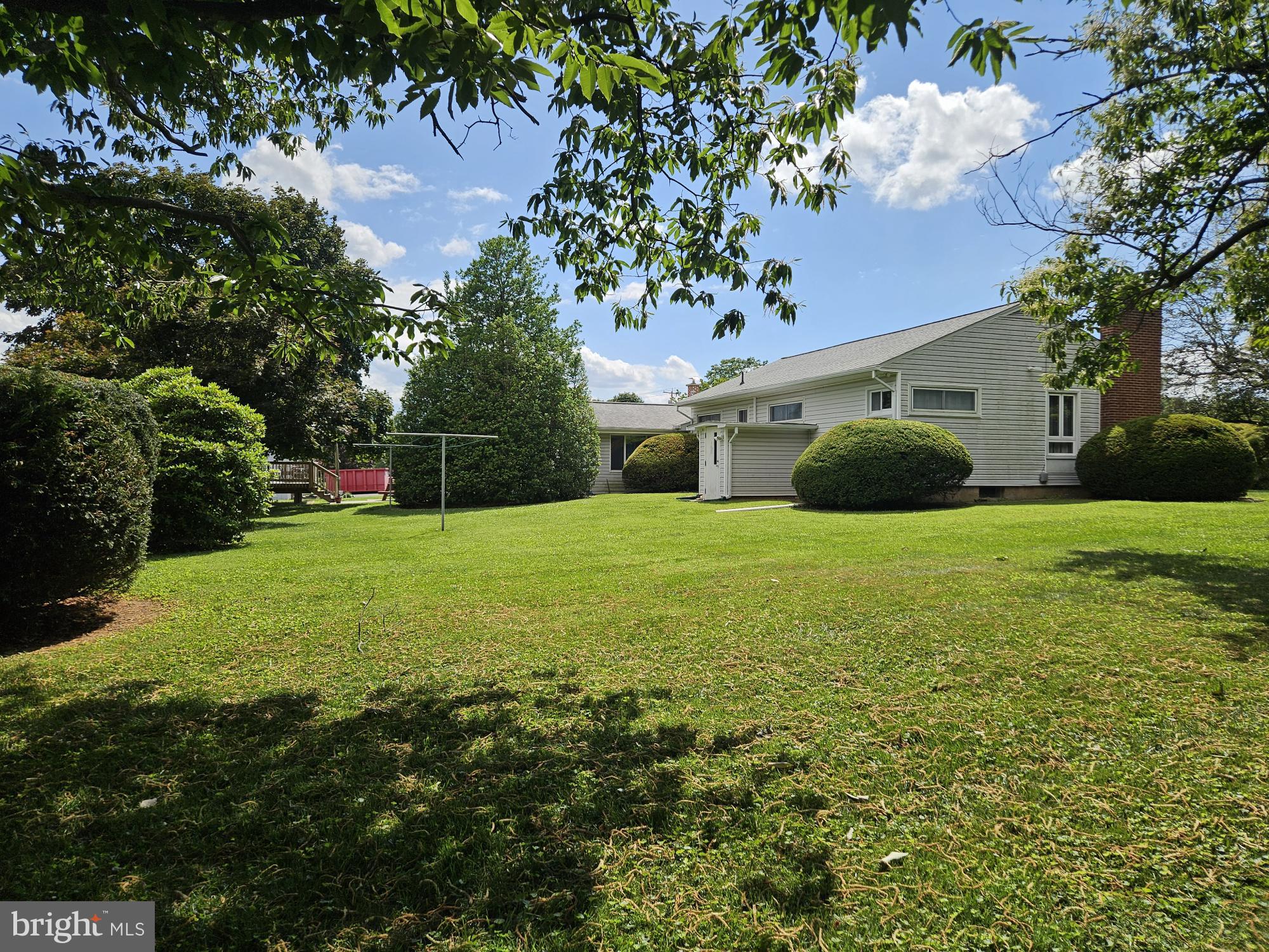 7015 WOODBINE ROAD