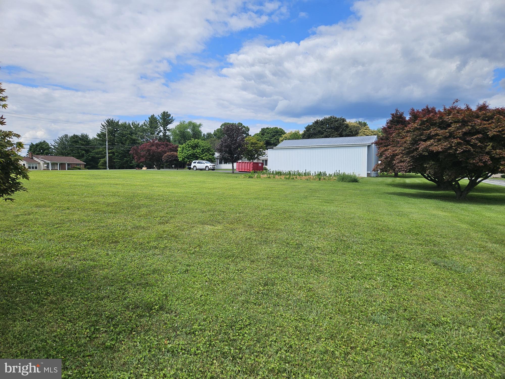 7015 WOODBINE ROAD