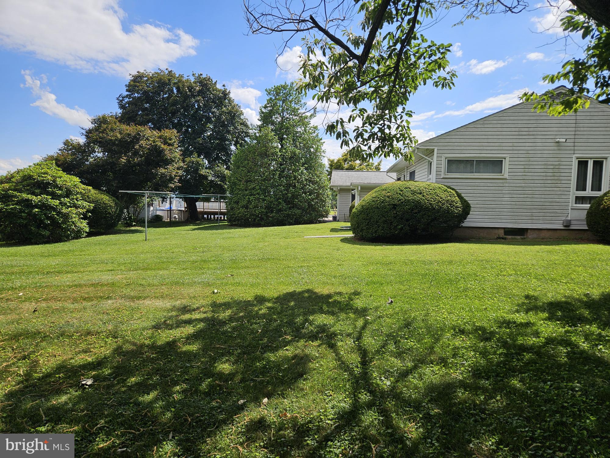 7015 WOODBINE ROAD