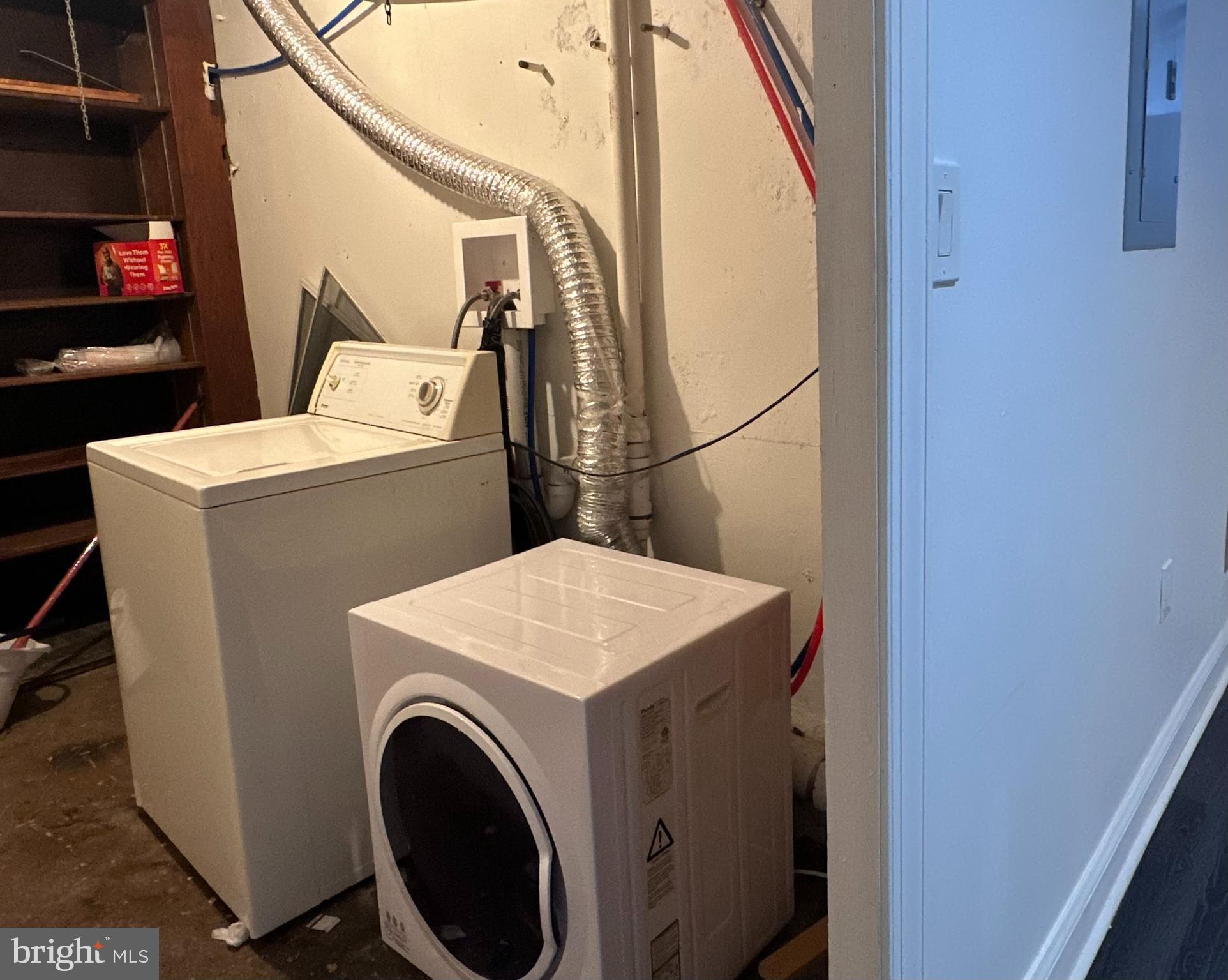 TACONY - Residential Lease