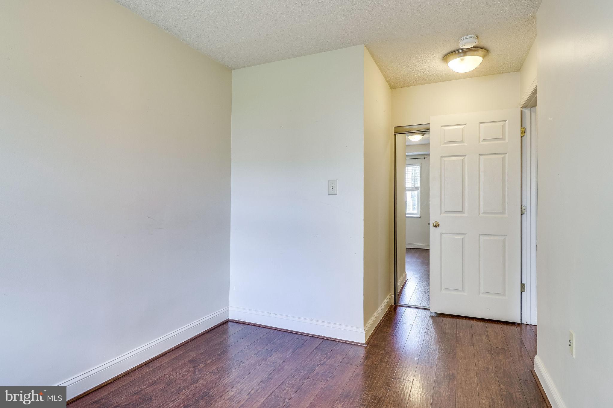 FARRINGTON PLACE - Residential Lease