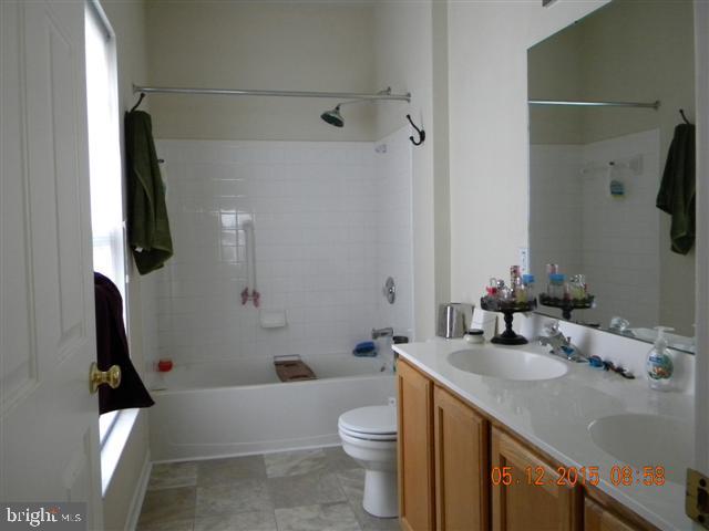 SOUTH POINTE - Residential