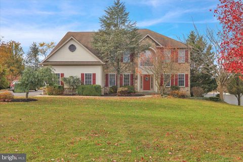 144 ROBBY DRIVE LEESPORT PA 19533