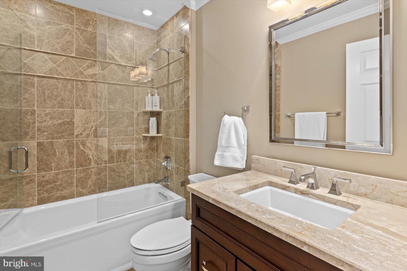 SEVEN SPRINGS FARM - Residential