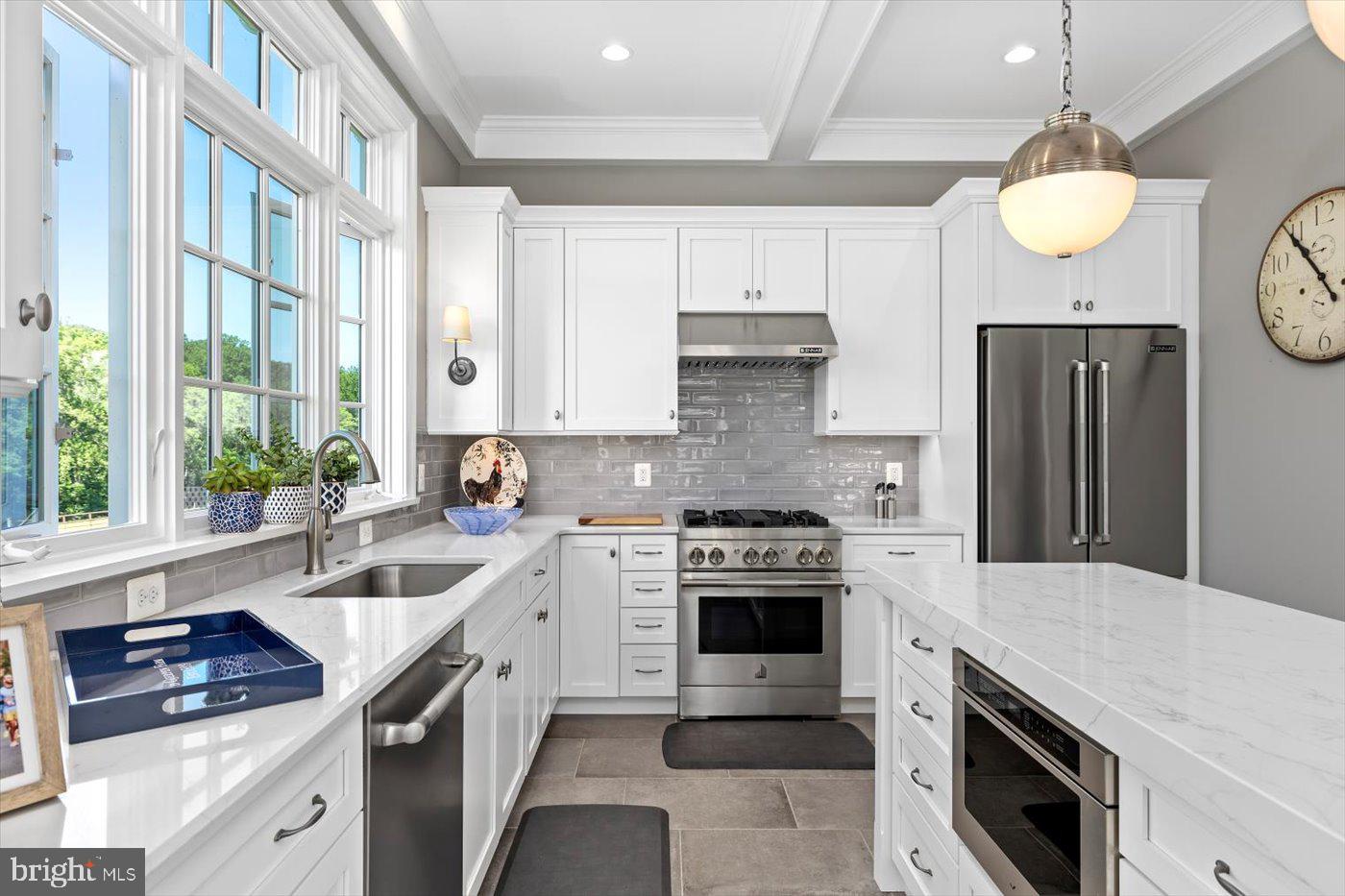 SEVEN SPRINGS FARM - Residential