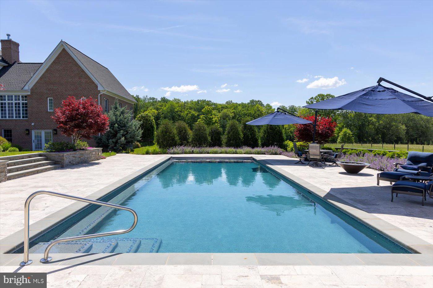 SEVEN SPRINGS FARM - Residential