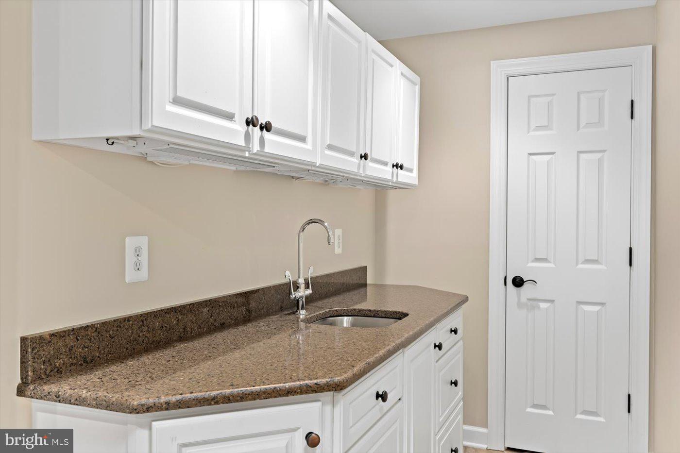 SEVEN SPRINGS FARM - Residential