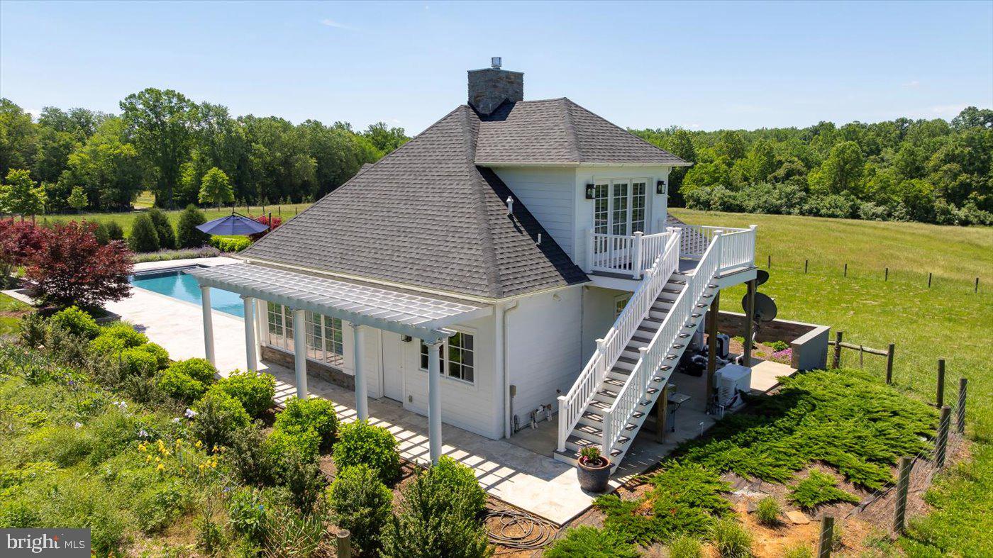 SEVEN SPRINGS FARM - Residential