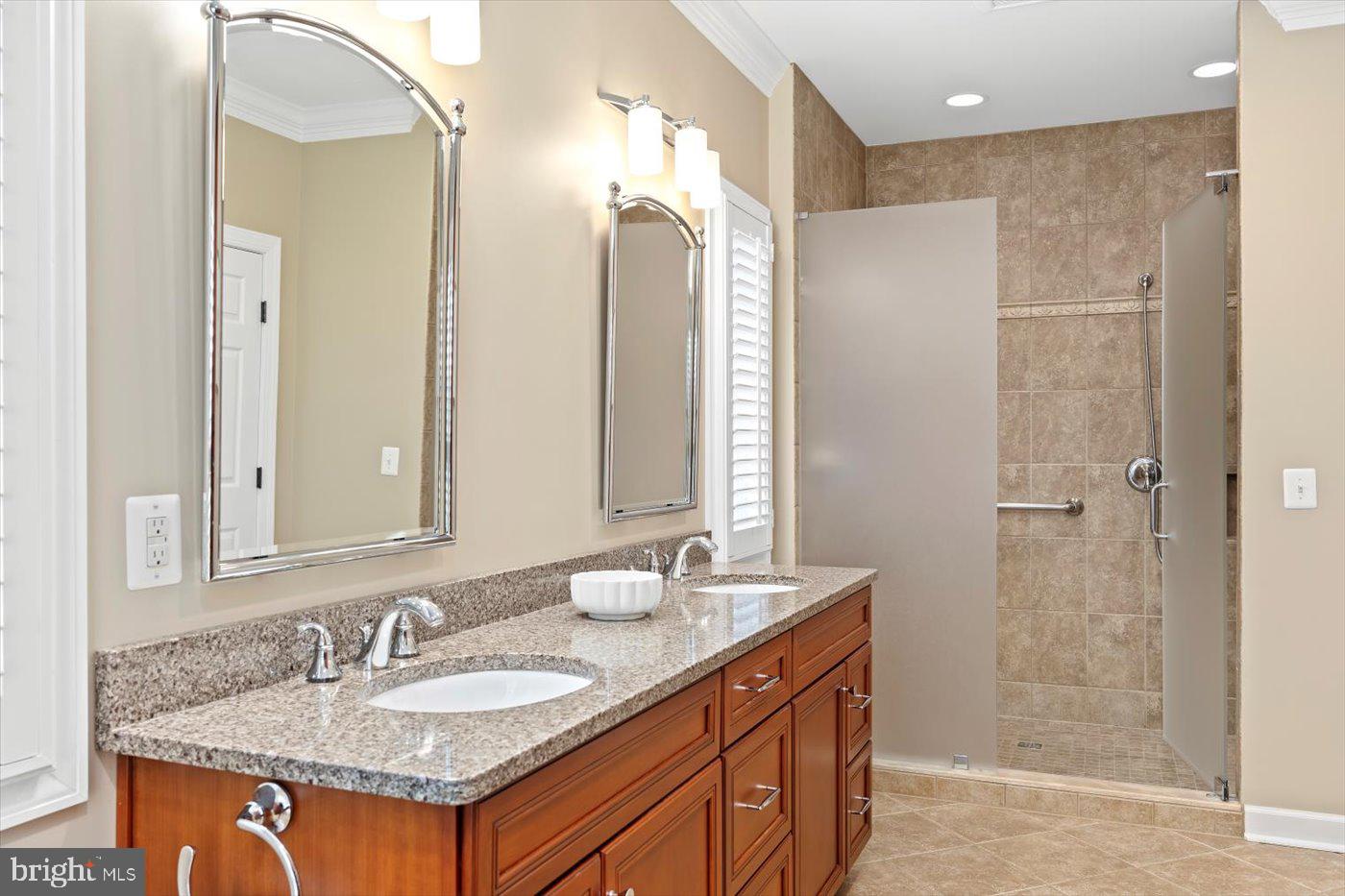 SEVEN SPRINGS FARM - Residential