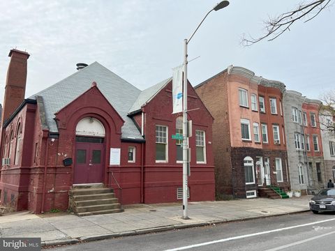 Photo of 818 N Broadway, BALTIMORE, MD 21205 (MLS # MDBA2205630)