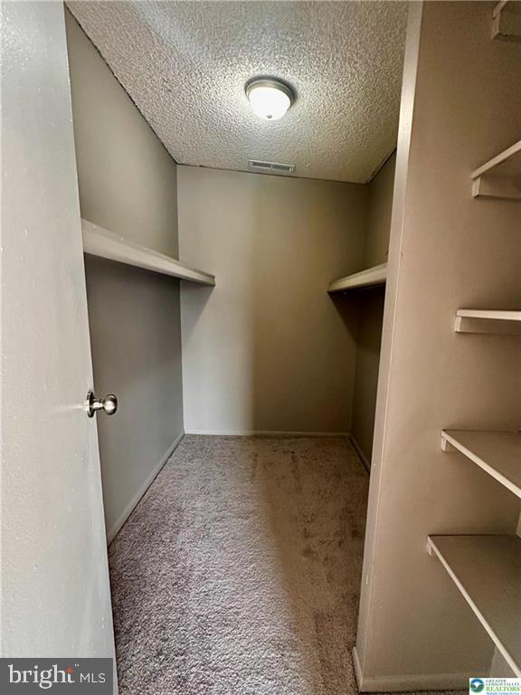 MEADOWYCK - Residential