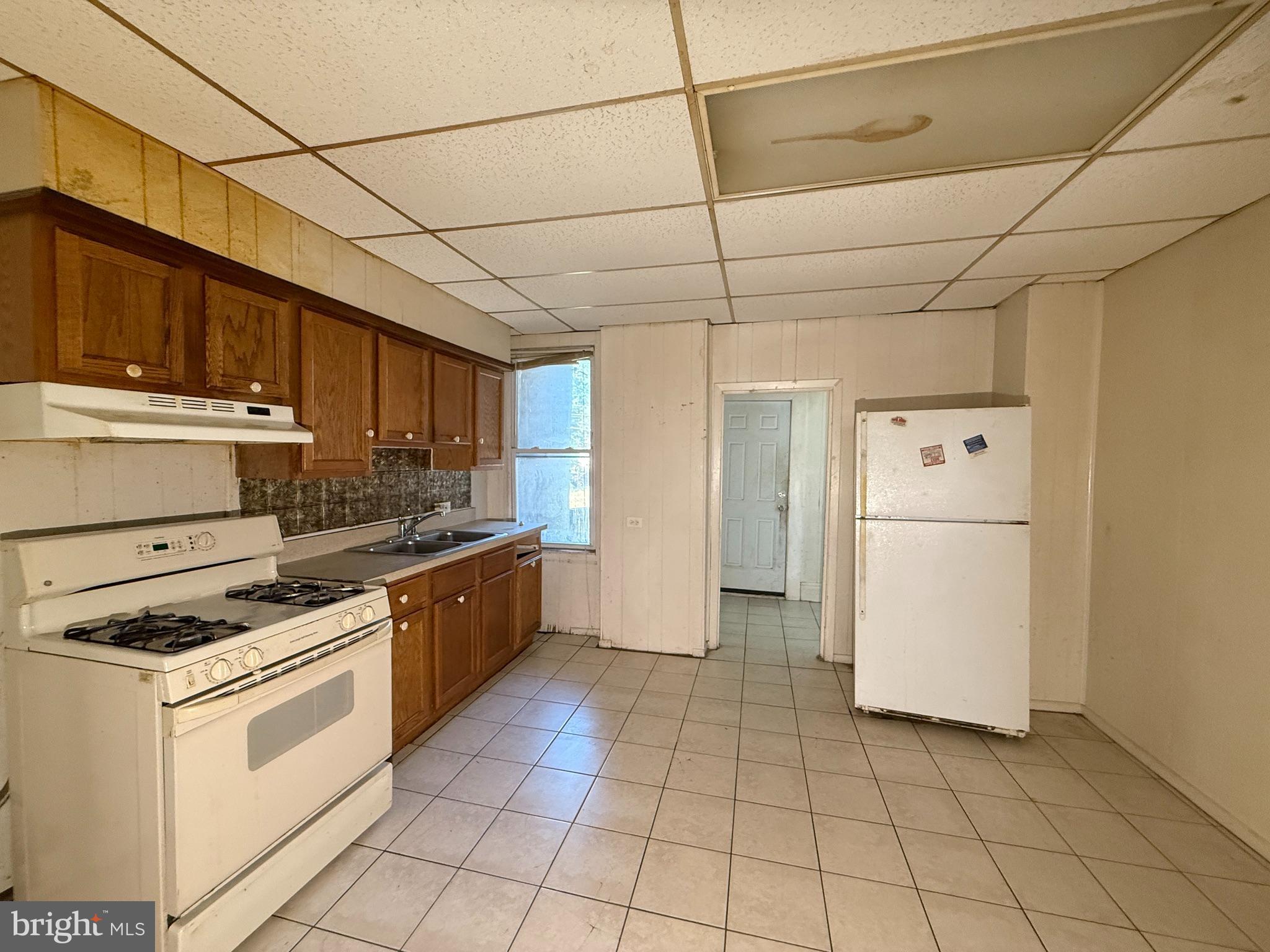 WEST BALTIMORE - Residential