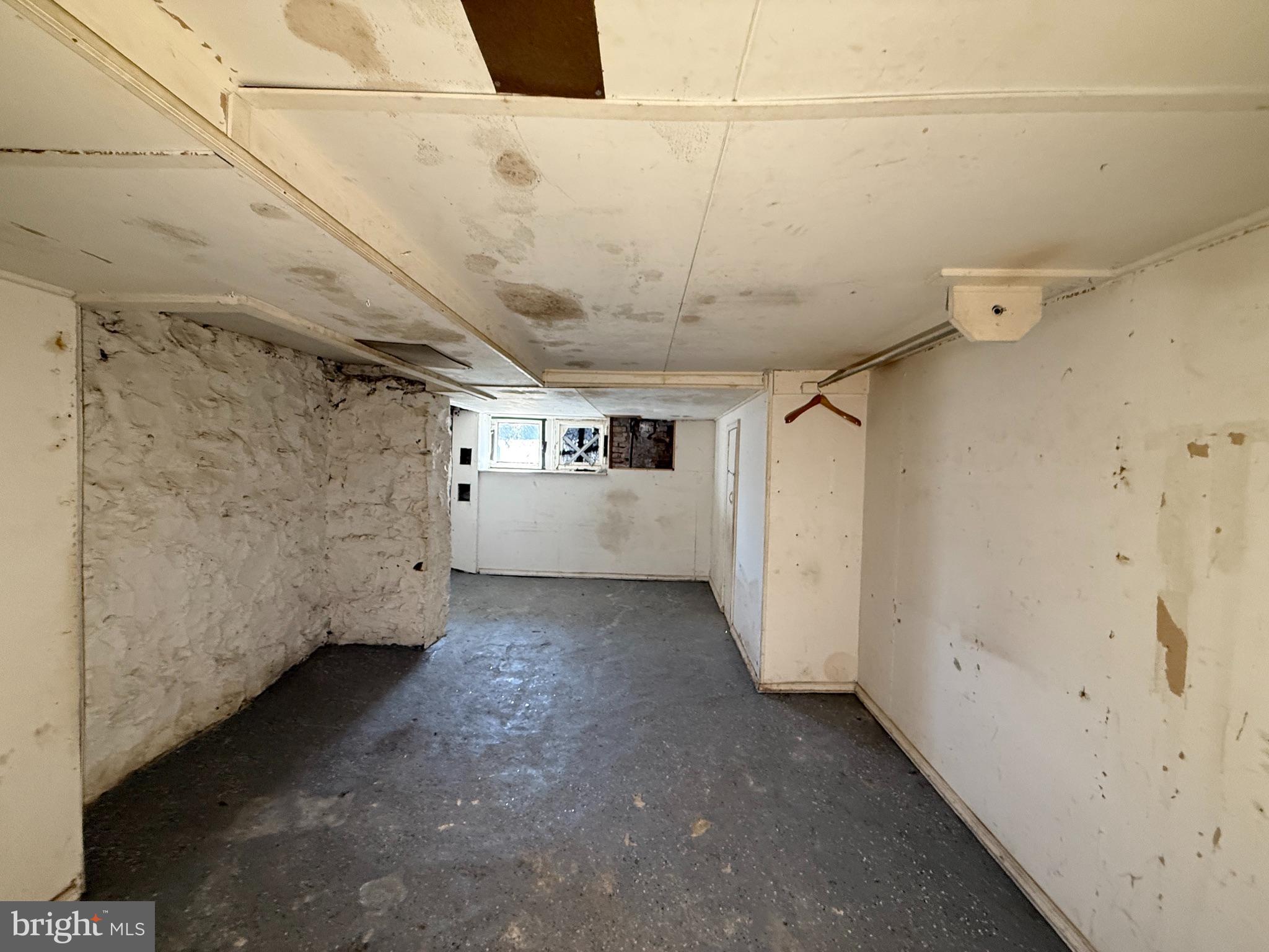 WEST BALTIMORE - Residential