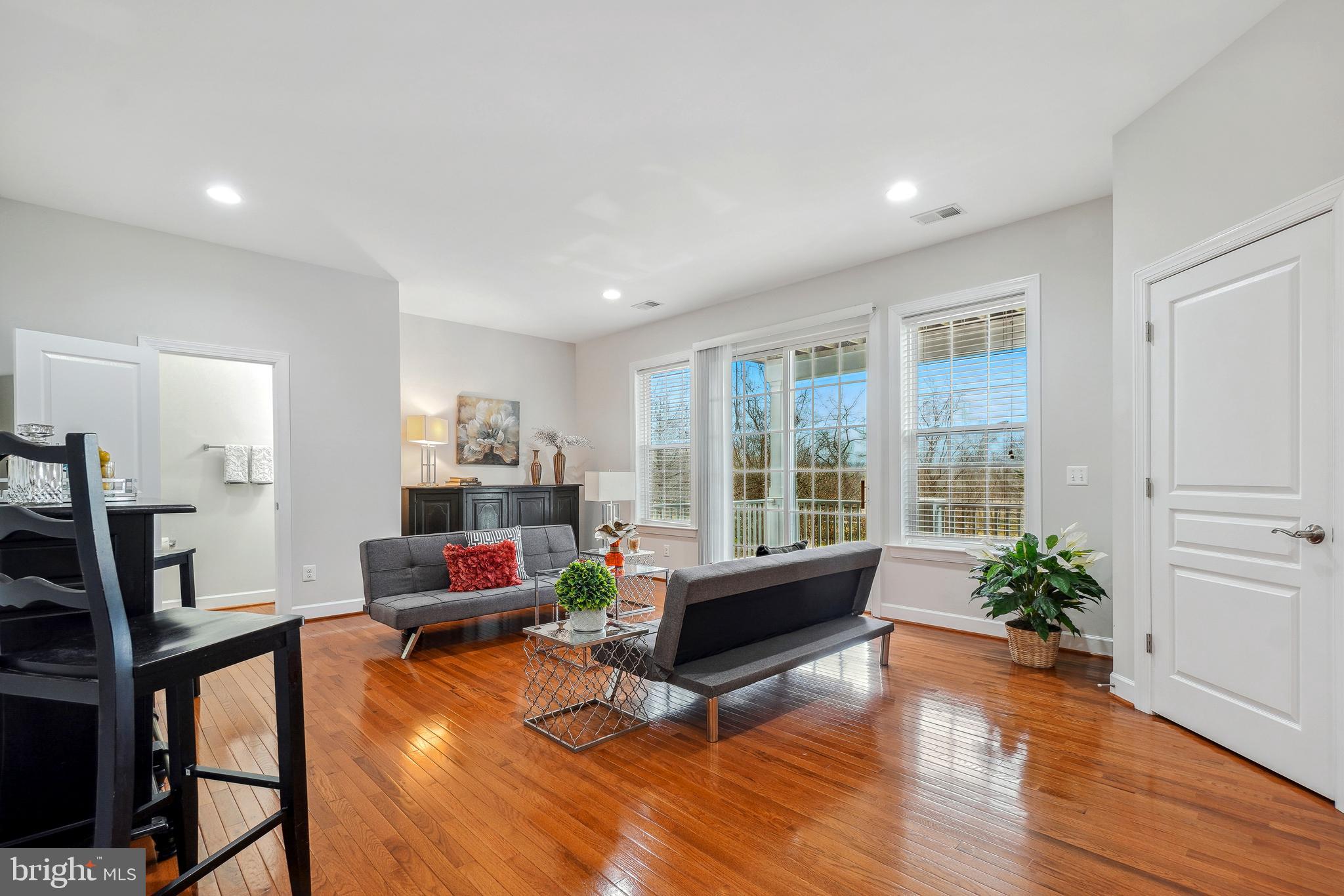 OVERLOOK - Residential