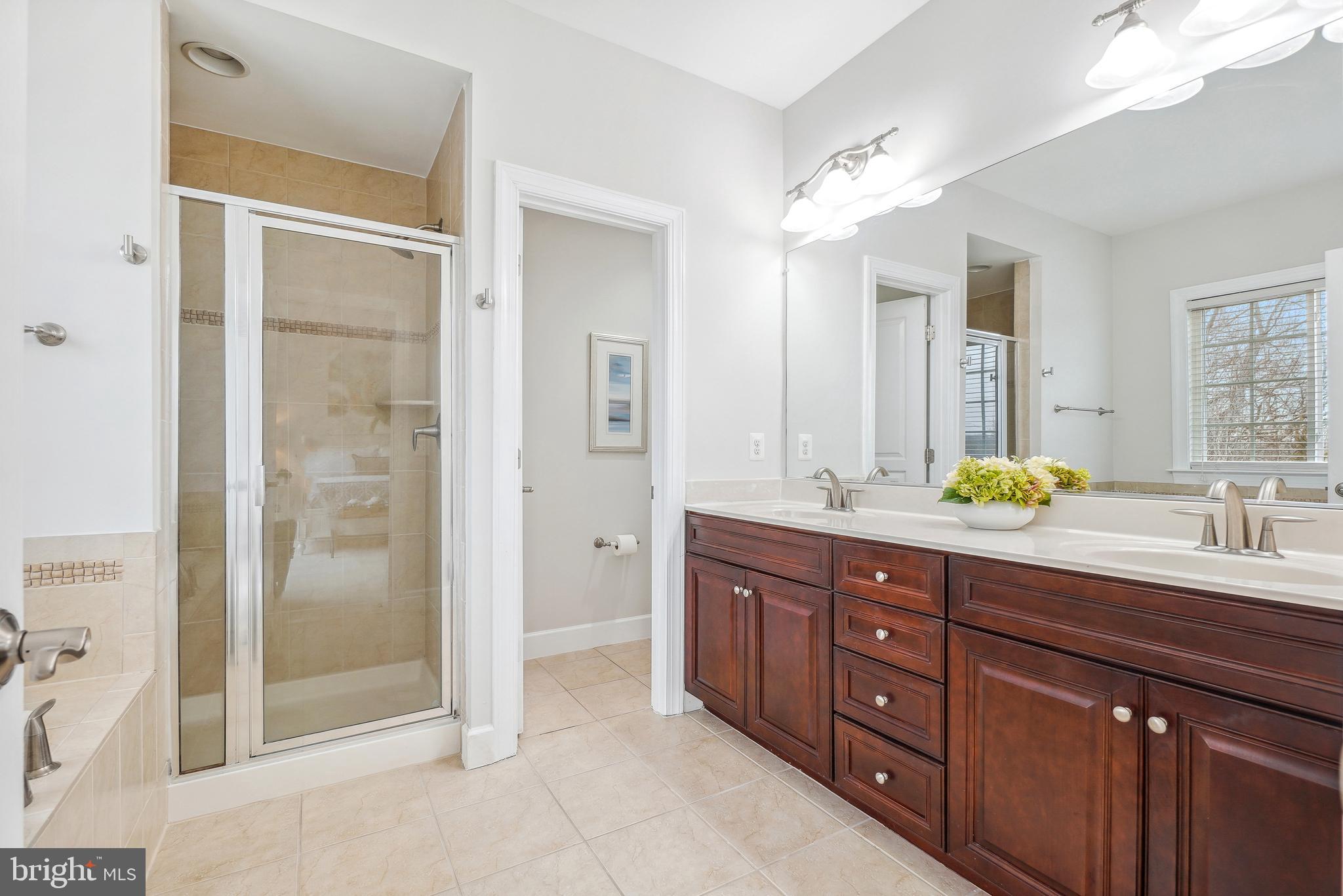 OVERLOOK - Residential