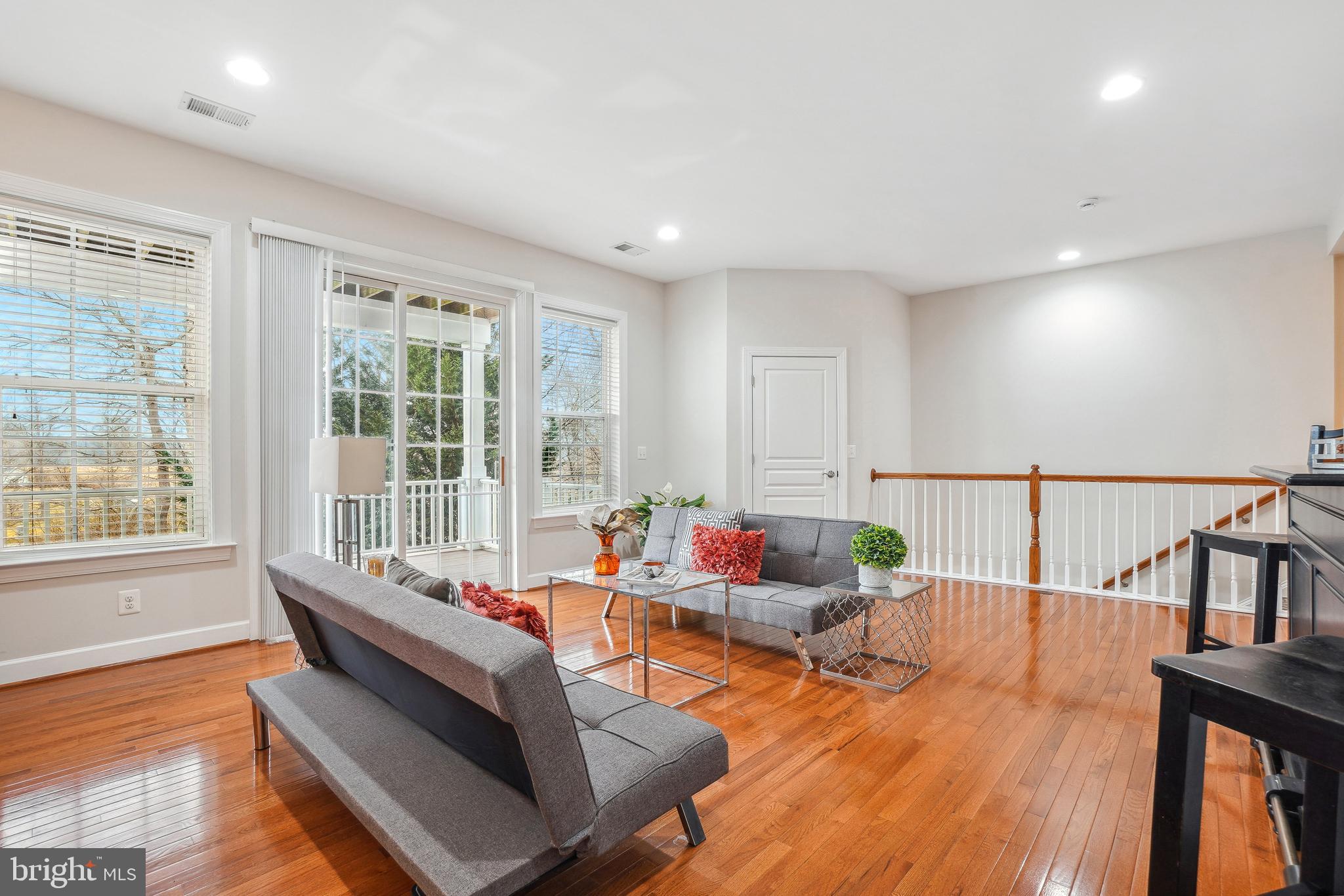 OVERLOOK - Residential