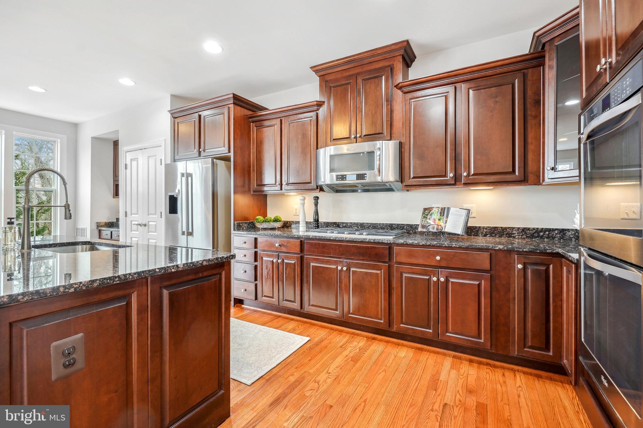 OVERLOOK - Residential